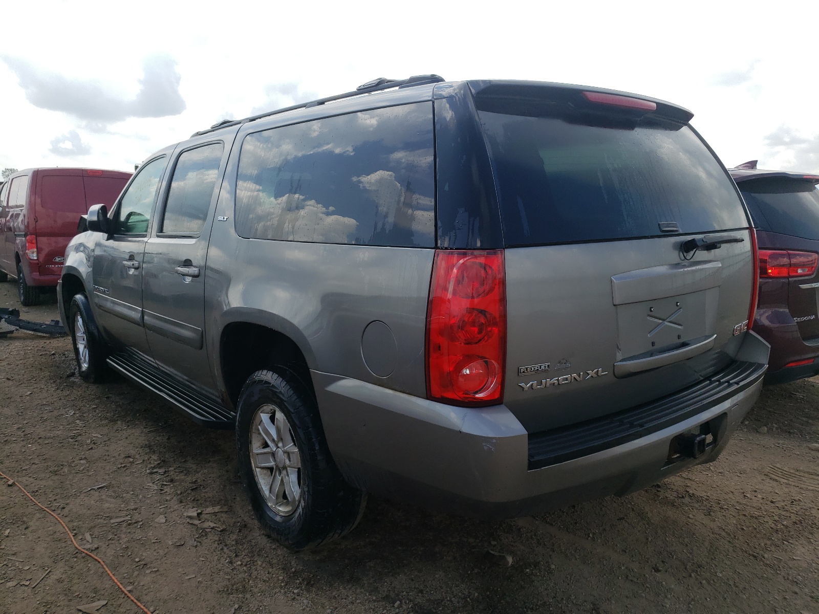Zdjęcie 3 z aukcji – 2007 GMC YUKON z VIN 1GKFK16387J202072