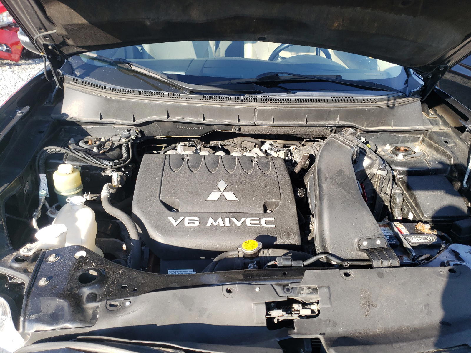 Photo 7 from auction – 2012 MITSUBISHI OUTLANDER with VIN JA4JS4AX4CU004240