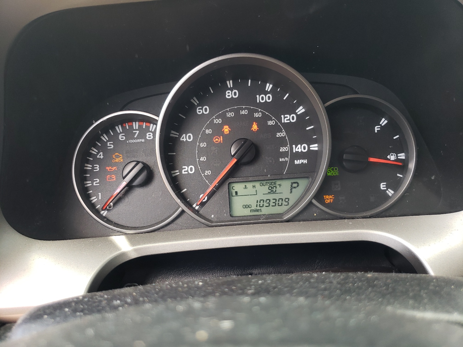 Photo 8 from auction – 2016 TOYOTA RAV4 LE with VIN 2T3ZFREV2GW248786