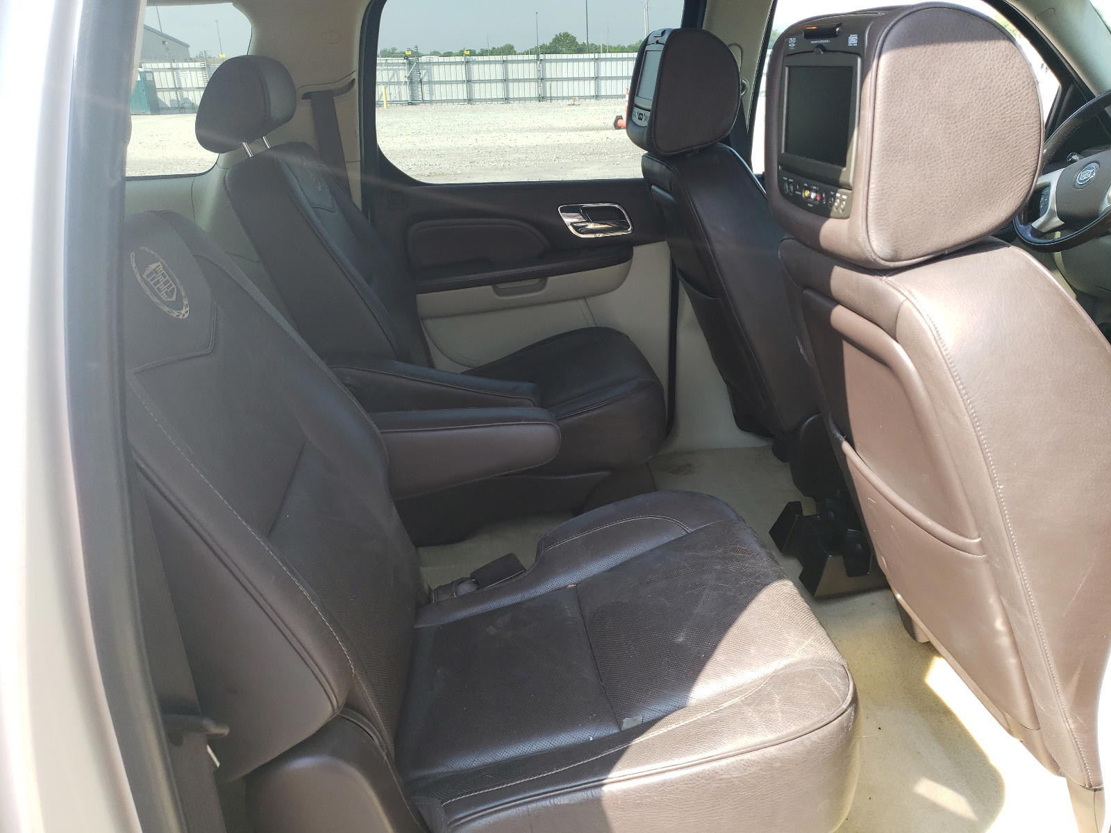 Photo 6 from auction – 2009 CADILLAC ESCALADE E with VIN 1GYFK36289R256470