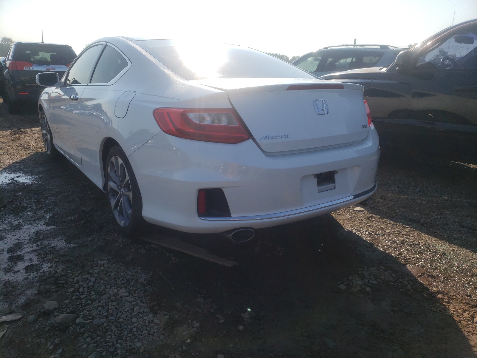 Photo 3 from auction – 2014 HONDA ACCORD EXL with VIN 1HGCT2B8XEA002179