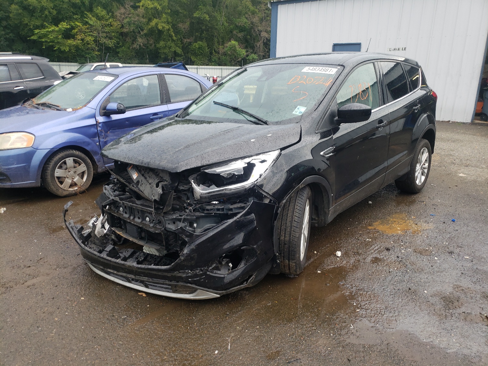 Photo 2 from auction – 2019 FORD ESCAPE SE with VIN 1FMCU0GD2KUB20724