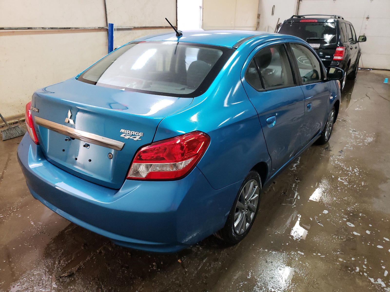Photo 4 from auction – 2019 MITSUBISHI MIRAGE G4 with VIN ML32F3FJ2KHF04486