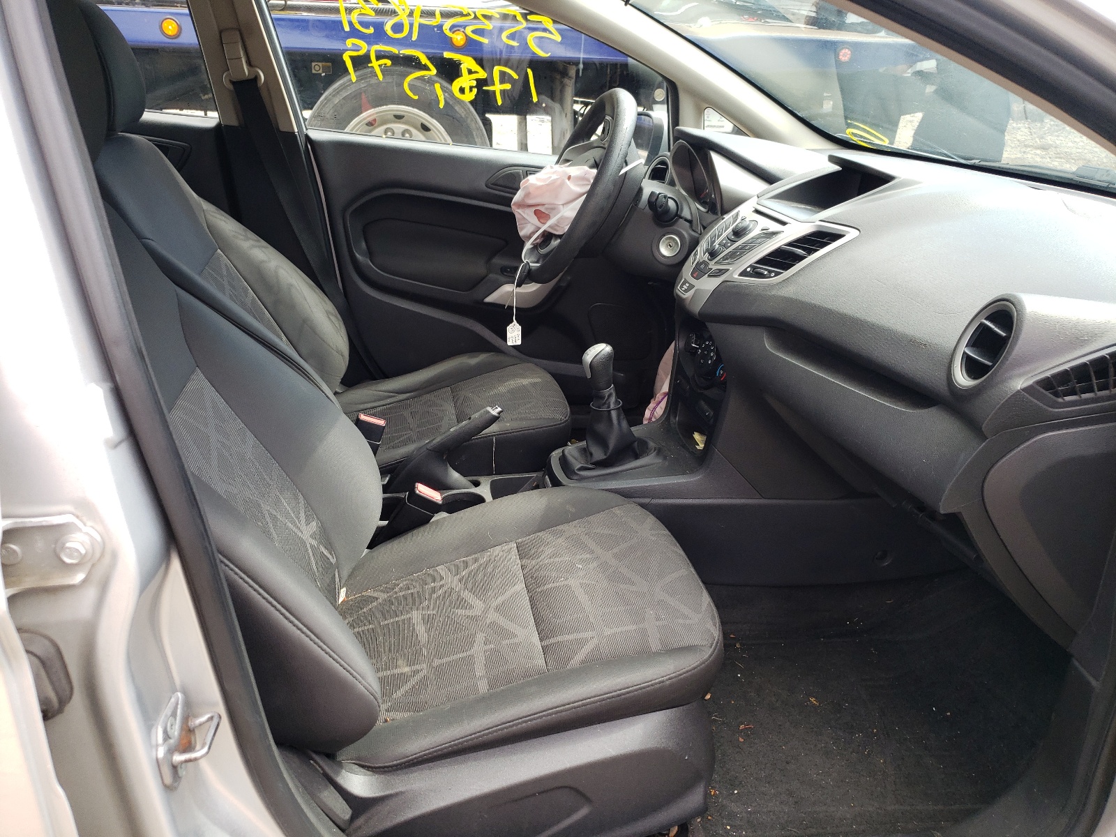 Photo 5 from auction – 2013 FORD FIESTA SE with VIN 3FADP4BJ7DM206497