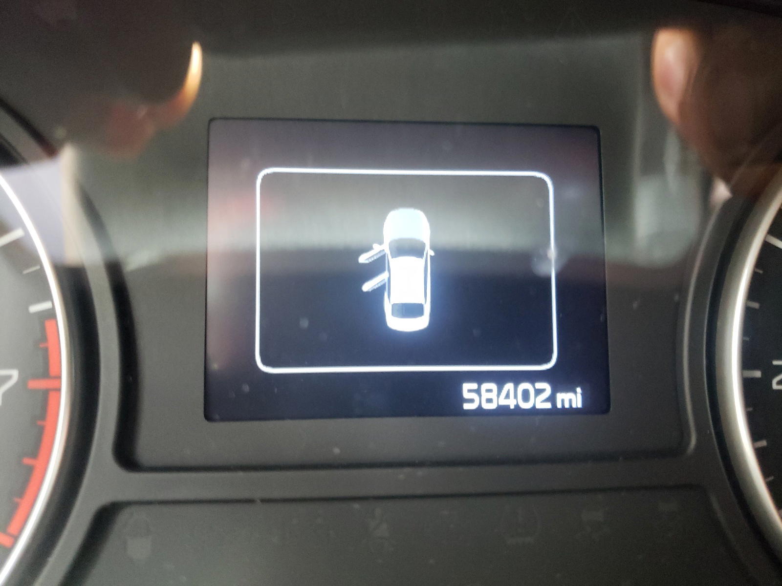 Photo 8 from auction – 2018 KIA OPTIMA EX with VIN 5XXGU4L34JG219818