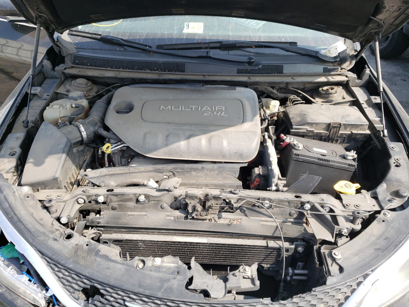 Photo 7 from auction – 2015 CHRYSLER 200 LIMITE with VIN 1C3CCCAB1FN598766