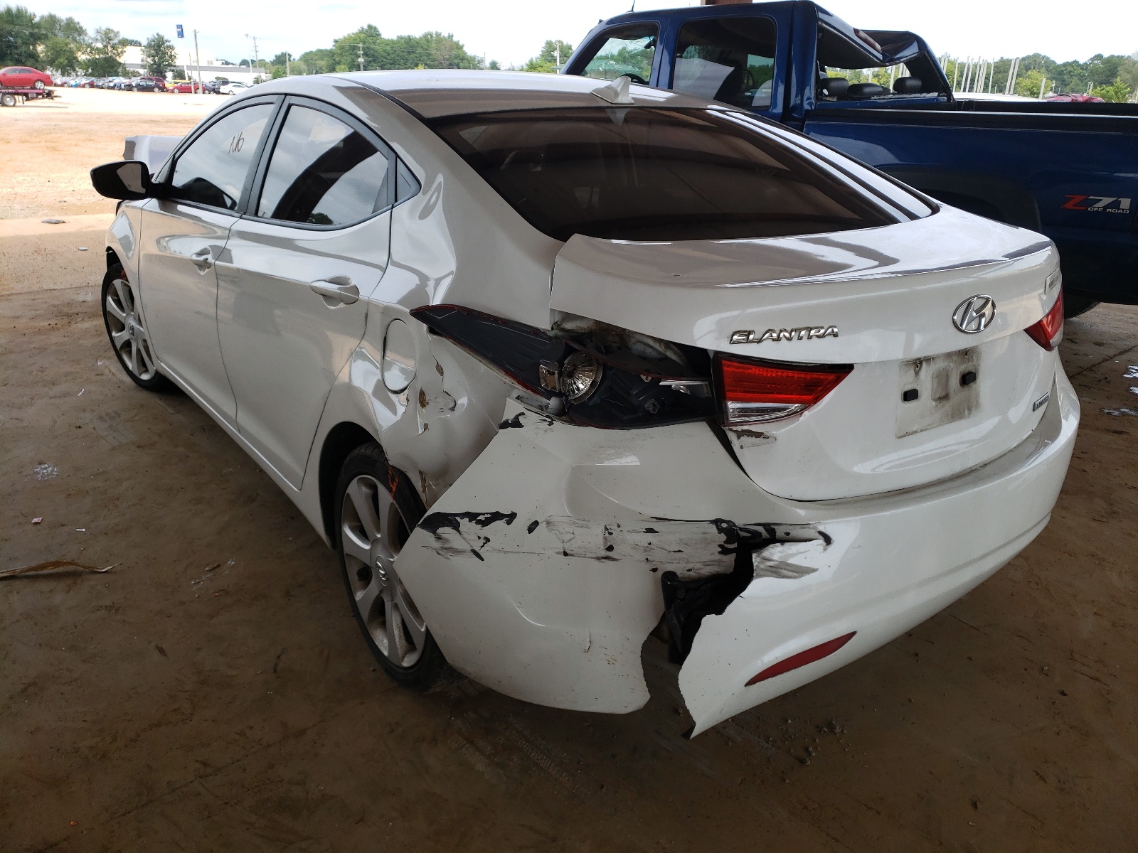 Photo 3 from auction – 2012 HYUNDAI ELANTRA GL with VIN 5NPDH4AE7CH138475