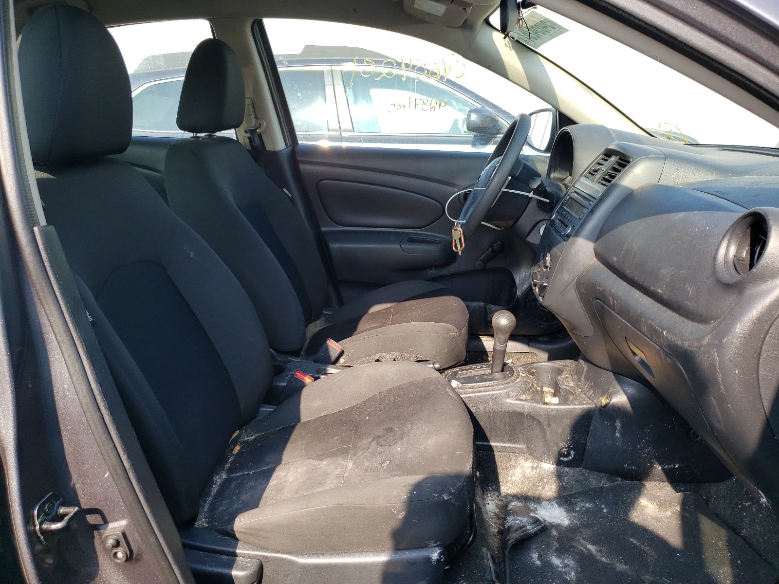 Photo 5 from auction – 2018 NISSAN VERSA S with VIN 3N1CN7AP9JL803108