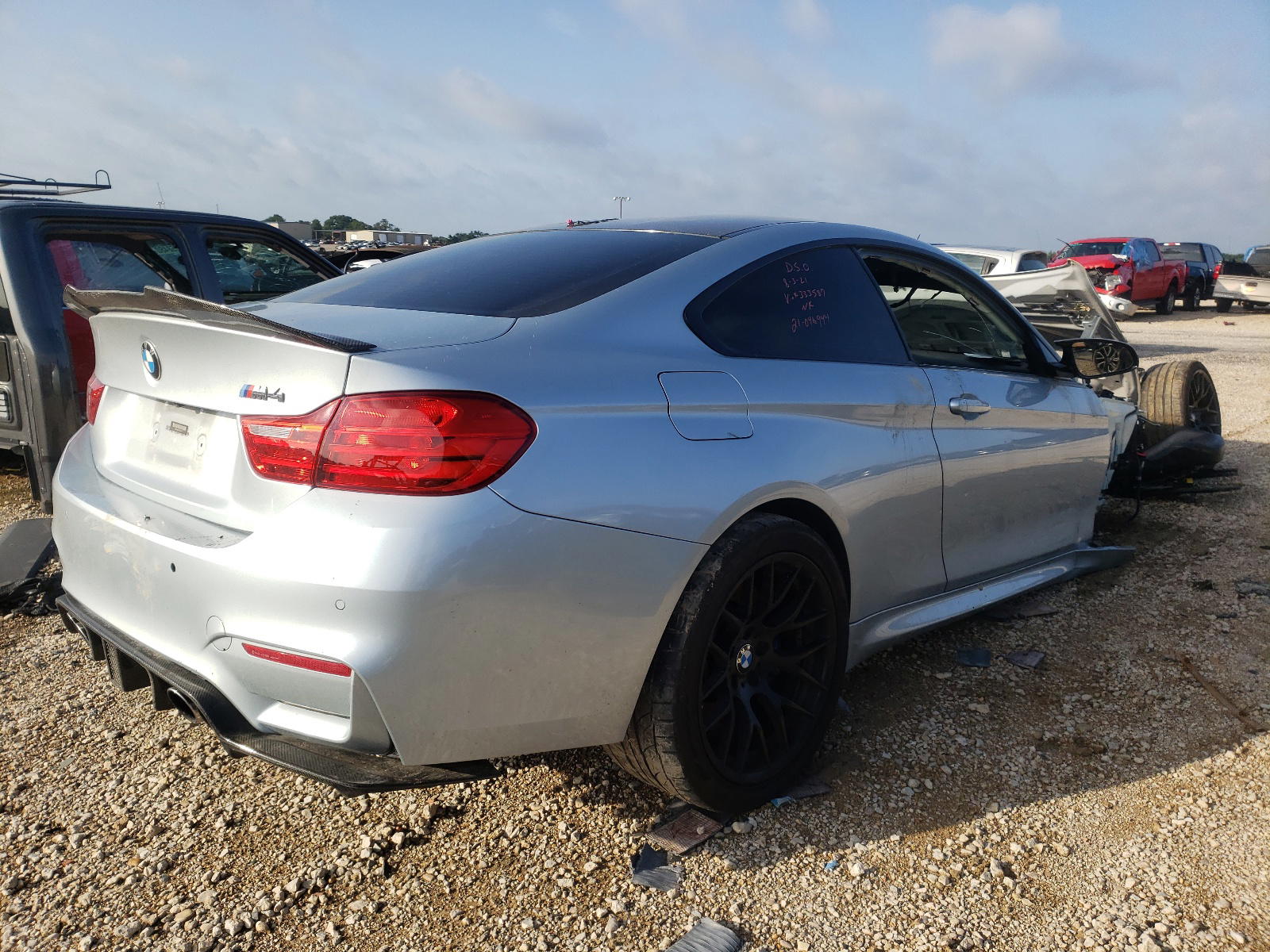 Photo 4 from auction – 2015 BMW M4 with VIN WBS3R9C55FK333587