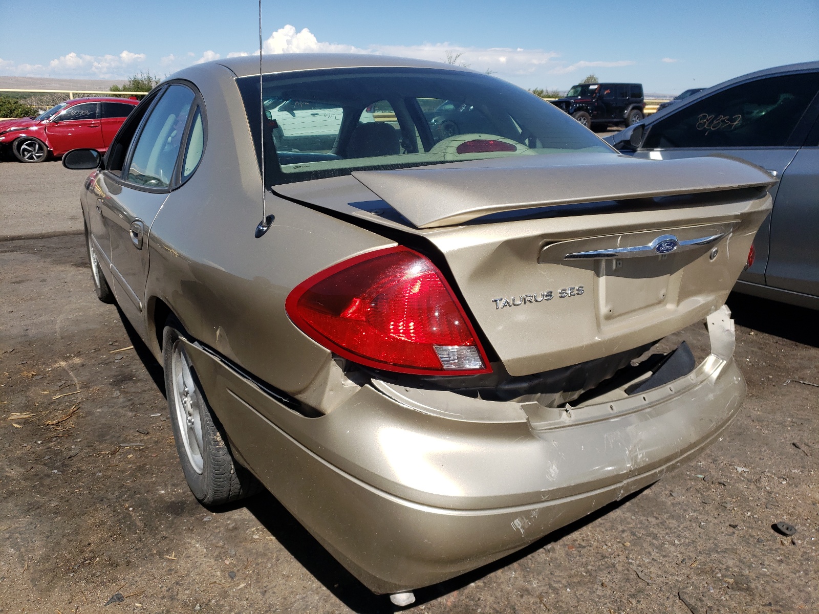 Photo 3 from auction – 2001 FORD TAURUS SES with VIN 1FAFP55U21G265998