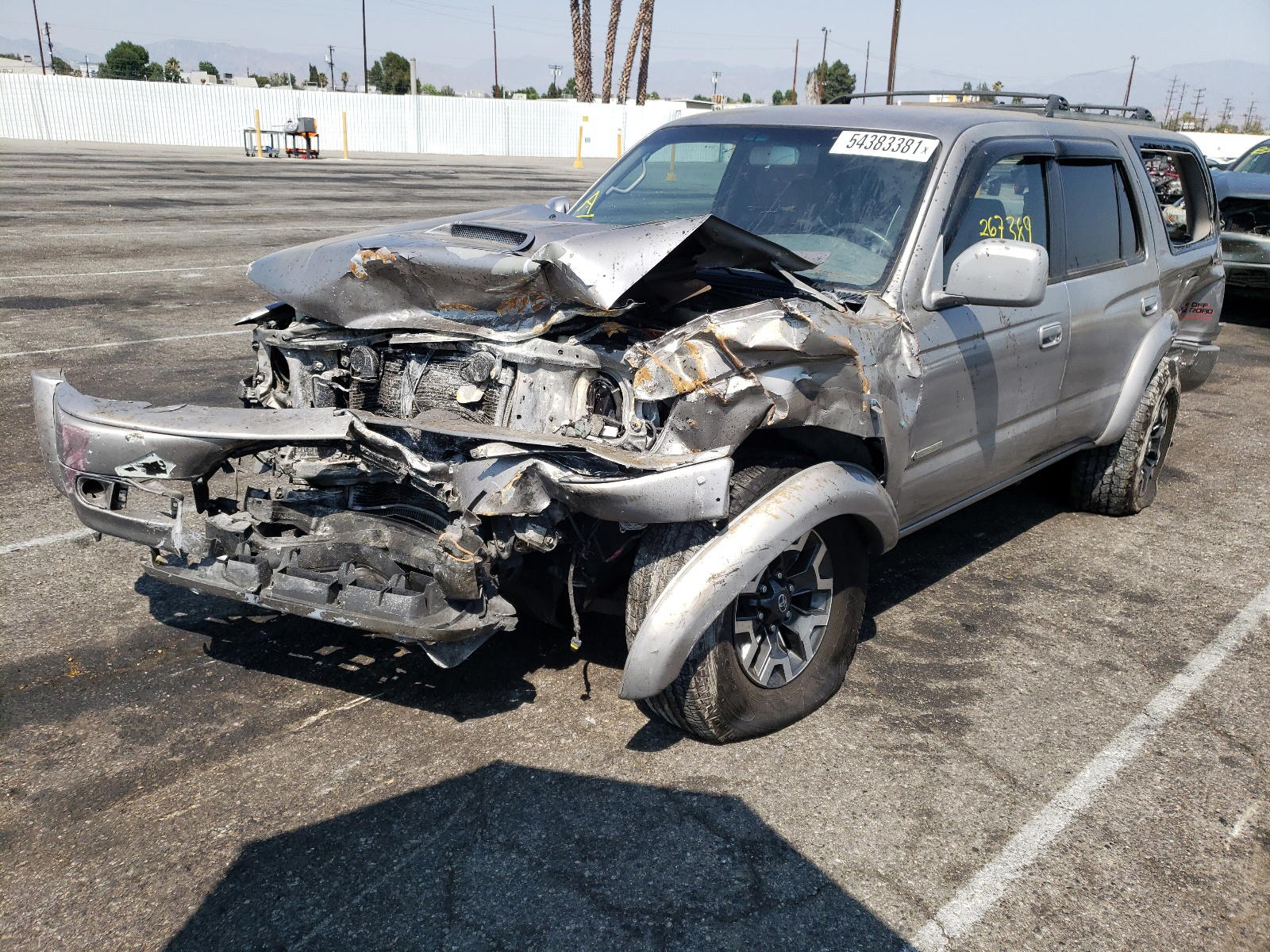 Photo 2 from auction – 2002 TOYOTA 4RUNNER SR with VIN JT3GN86R220257186