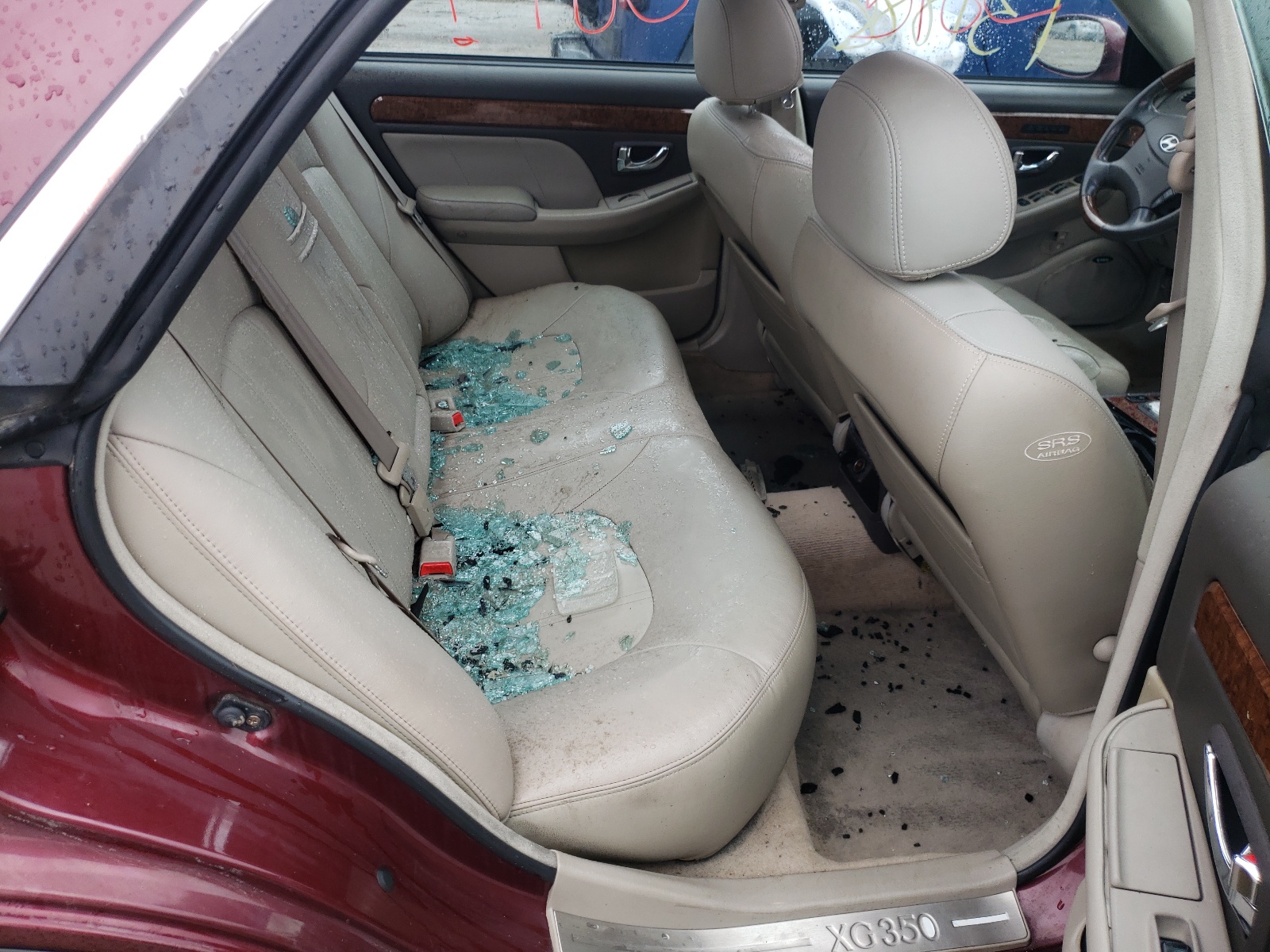 Photo 6 from auction – 2004 HYUNDAI XG 350 with VIN KMHFU45E44A310772