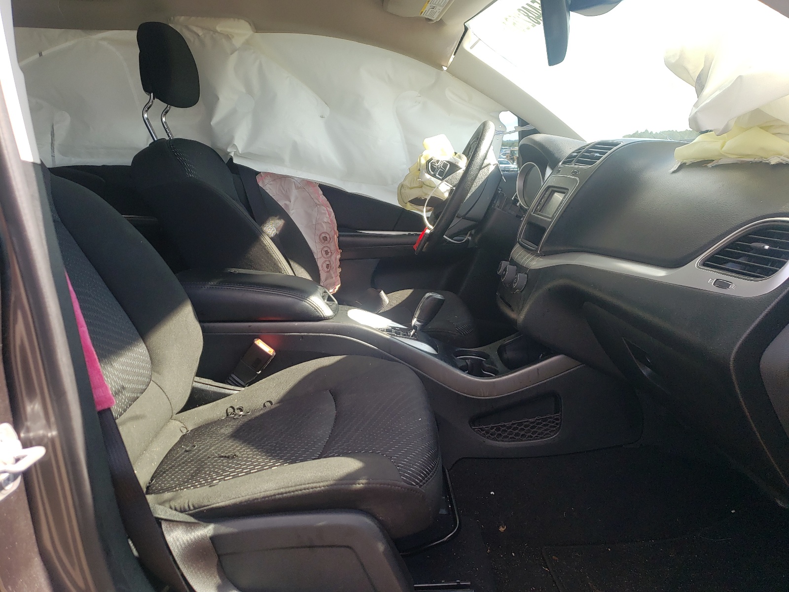 Zdjęcie 5 z aukcji – 2019 DODGE JOURNEY SE z VIN 3C4PDCBB8KT701135