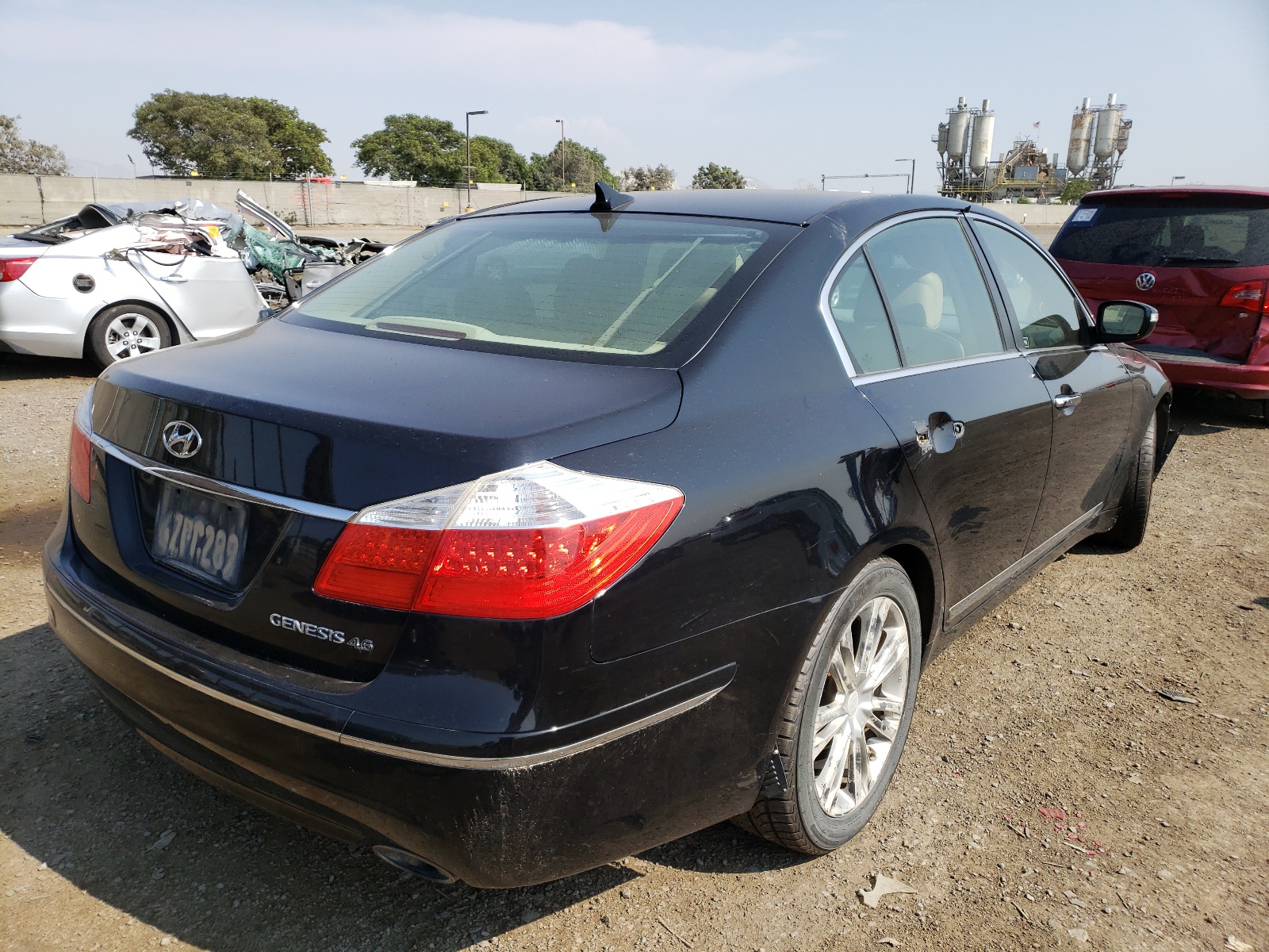 Photo 4 from auction – 2009 HYUNDAI GENESIS 4. with VIN KMHGC46F79U047018