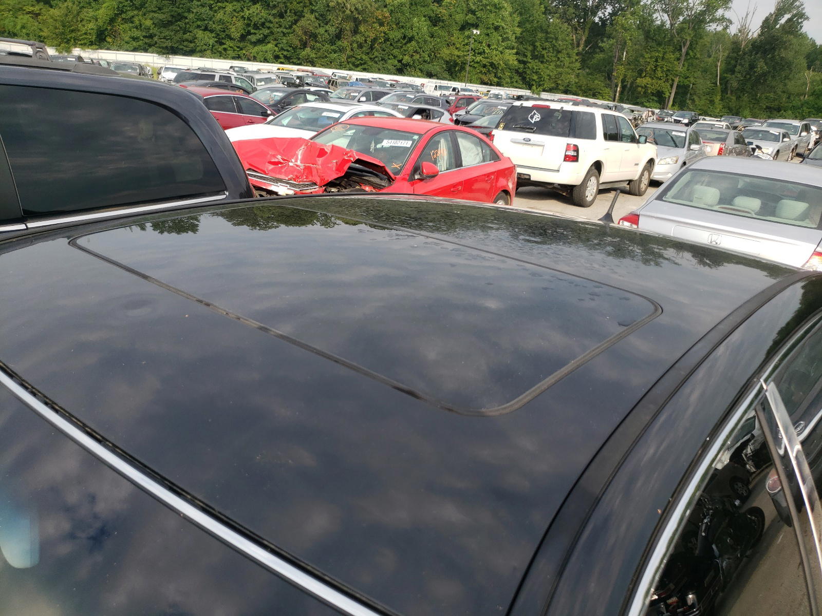 Photo 9 from auction – 2005 LEXUS LS 430 with VIN JTHBN36F955019324