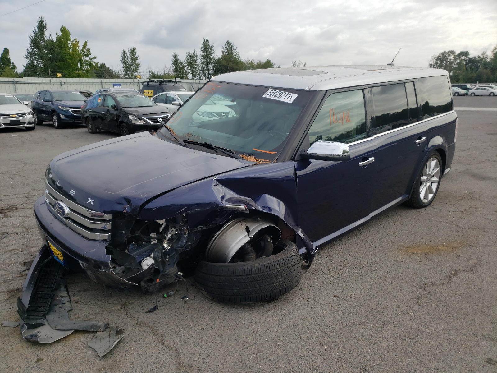 Photo 2 from auction – 2011 FORD FLEX LIMIT with VIN 2FMHK6DT6BBD07786