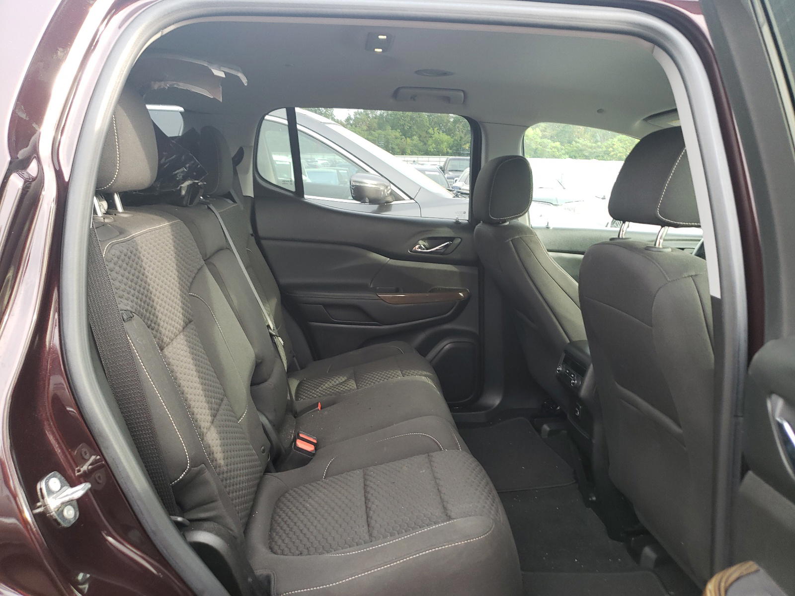 Photo 6 from auction – 2018 GMC ACADIA SLE with VIN 1GKKNRLS2JZ183382