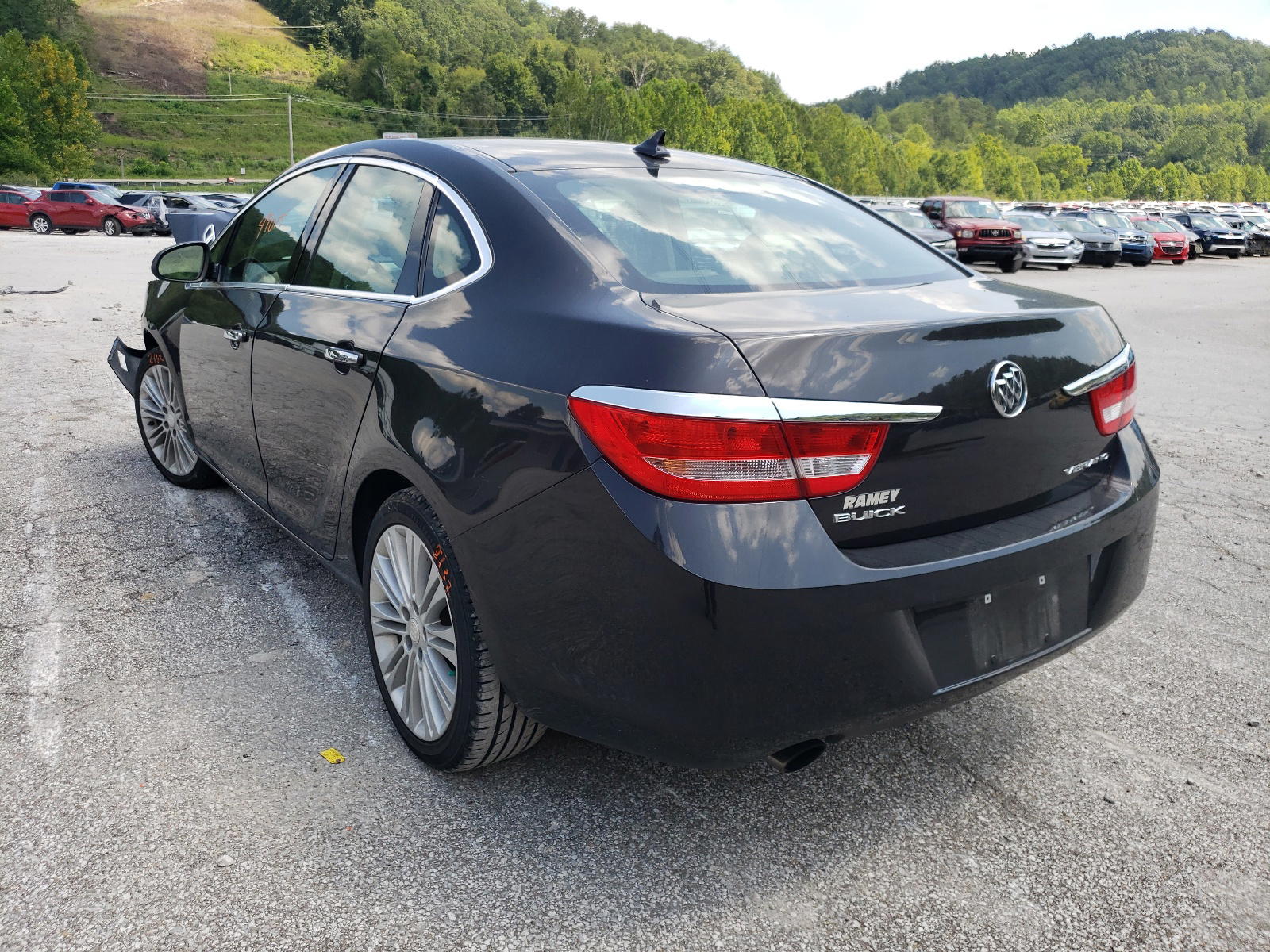 Photo 3 from auction – 2013 BUICK VERANO with VIN 1G4PP5SK0D4246644