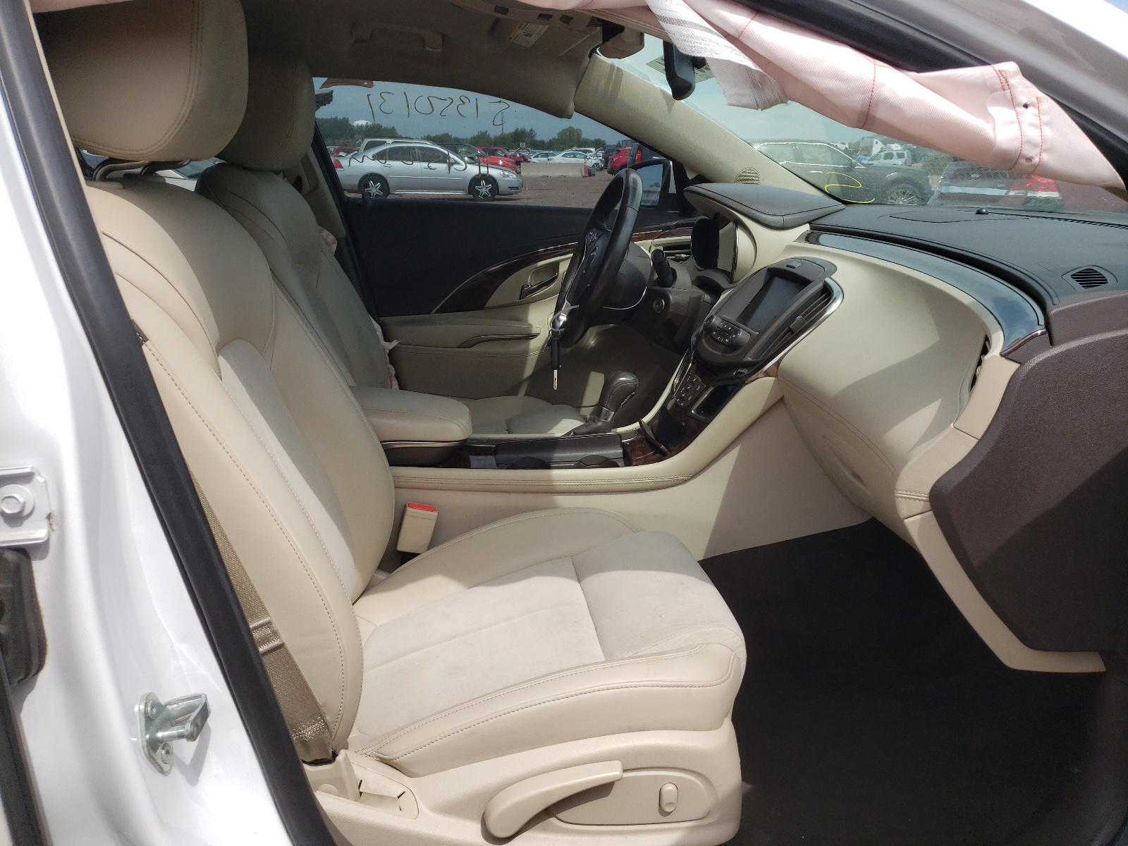 Photo 5 from auction – 2015 BUICK LACROSSE with VIN 1G4GA5G36FF160748