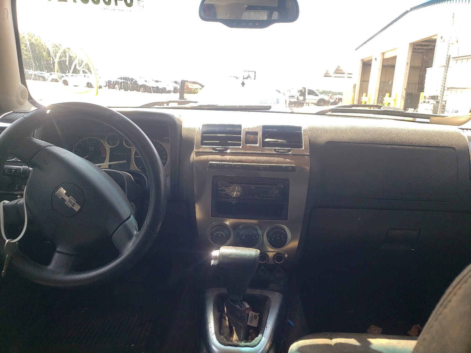 Photo 9 from auction – 2006 HUMMER H3 with VIN 5GTDN136X68307753
