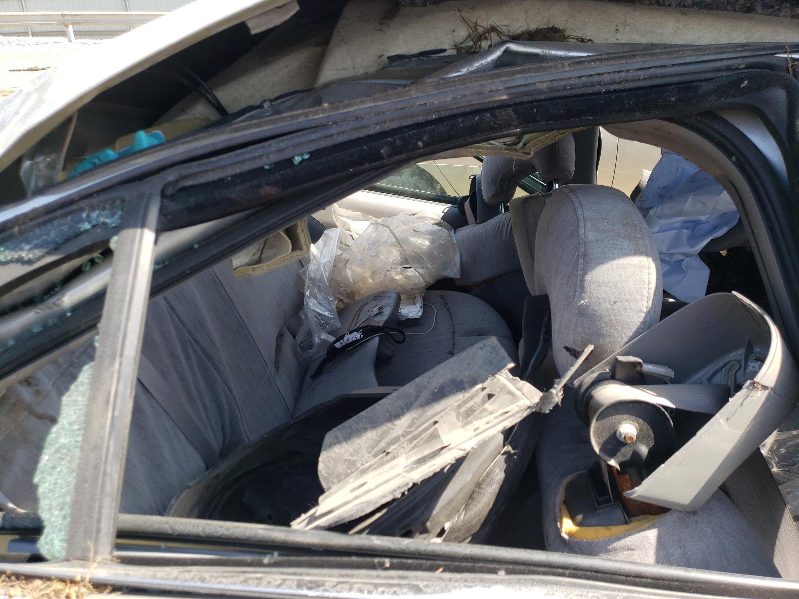 Photo 6 from auction – 2003 BUICK LESABRE CU with VIN 1G4HP52K734146012