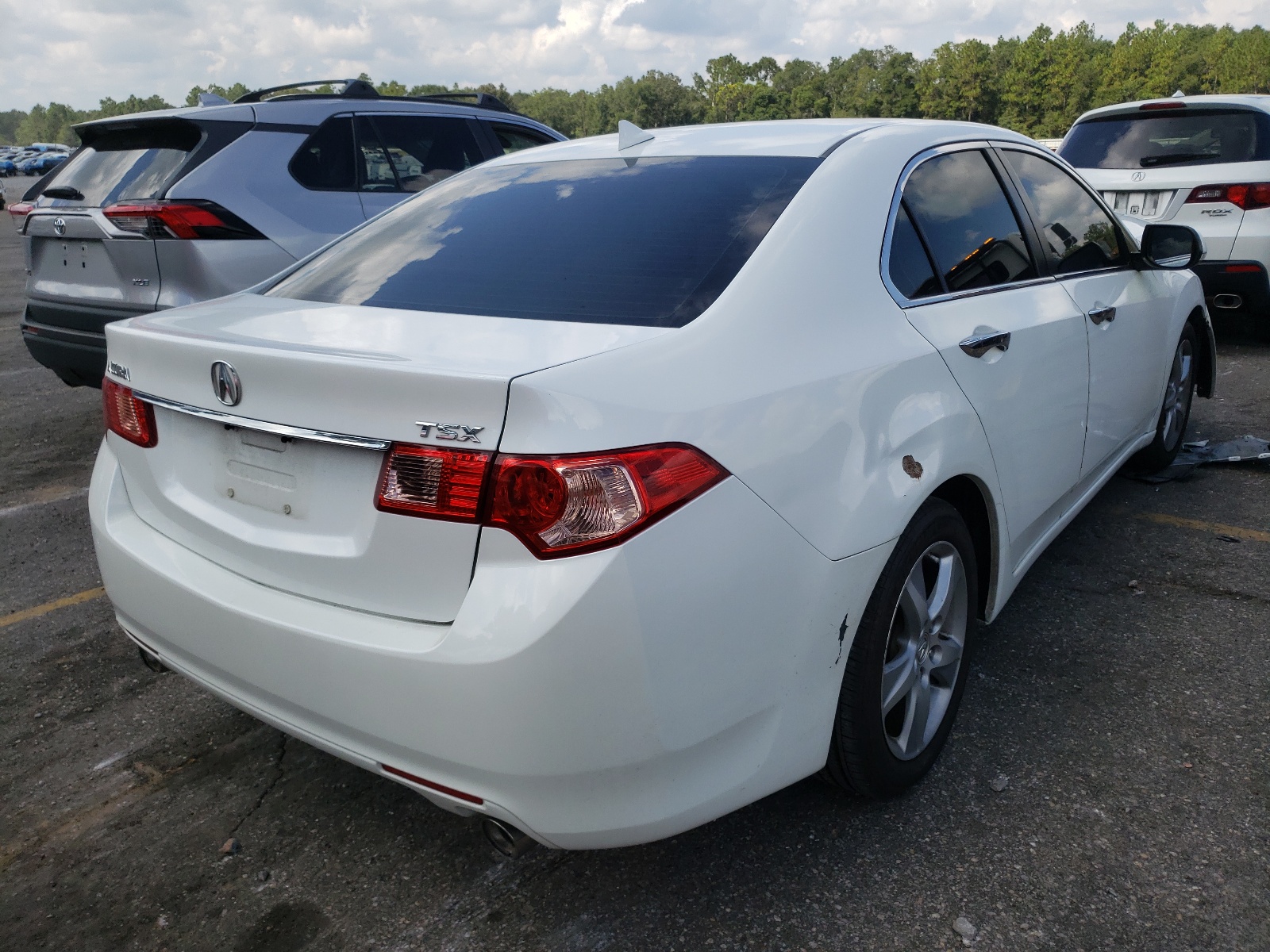Photo 4 from auction – 2013 ACURA TSX with VIN JH4CU2F43DC002495