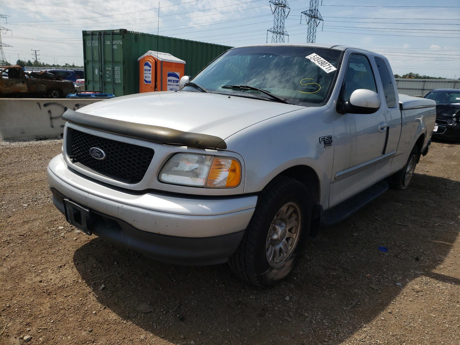 Photo 2 from auction – 2002 FORD F150 with VIN 2FTRX17W12CA01737