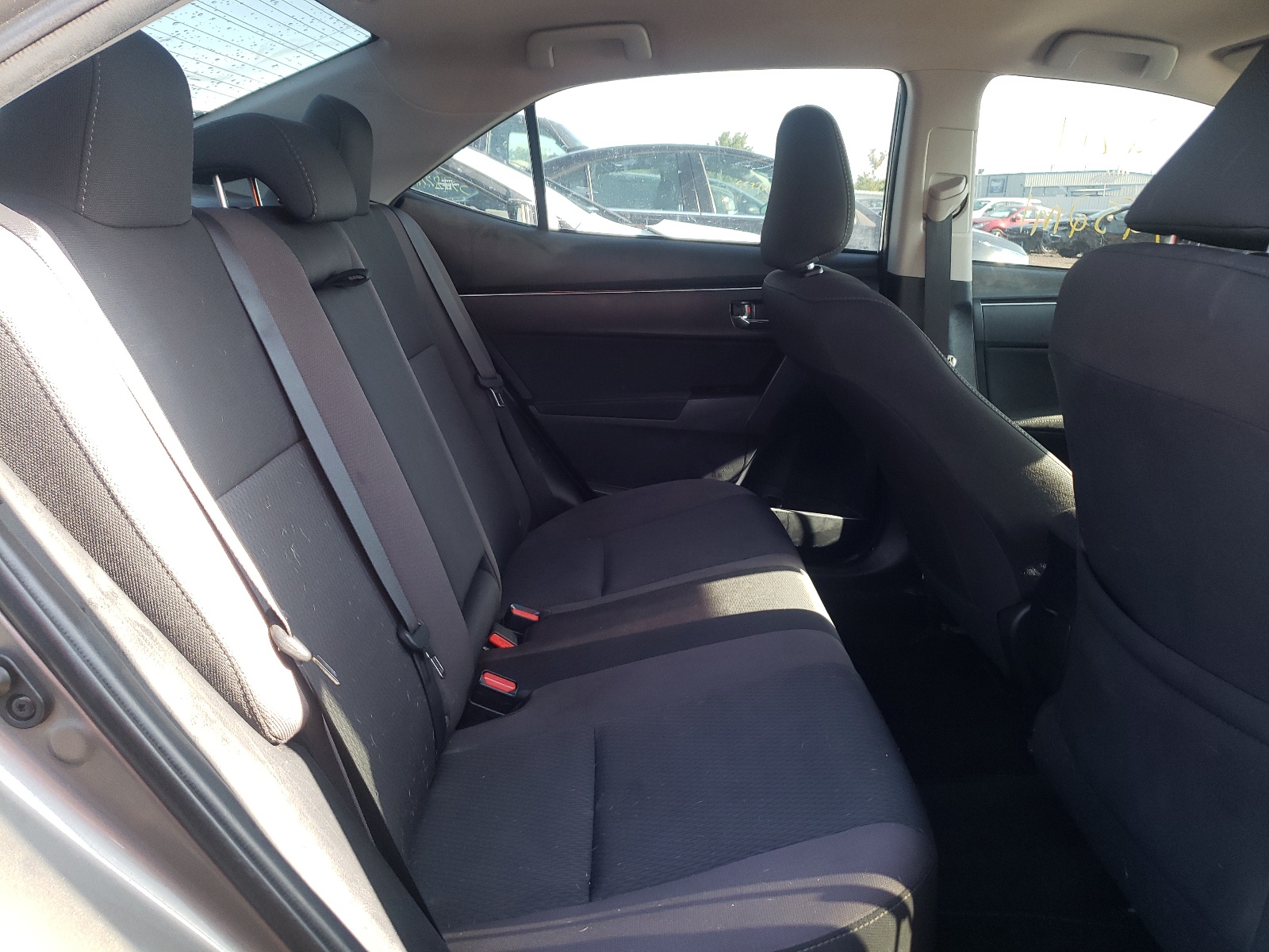 Photo 6 from auction – 2017 TOYOTA COROLLA L with VIN 2T1BURHE5HC923173