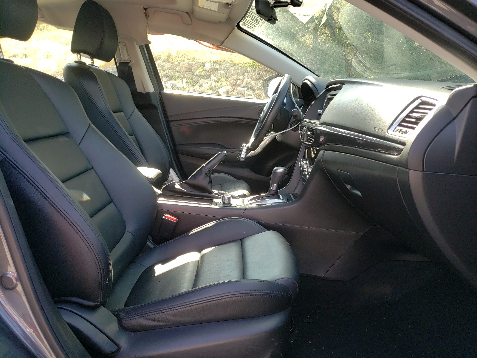 Photo 5 from auction – 2015 MAZDA 6 TOURING with VIN JM1GJ1V51F1202824