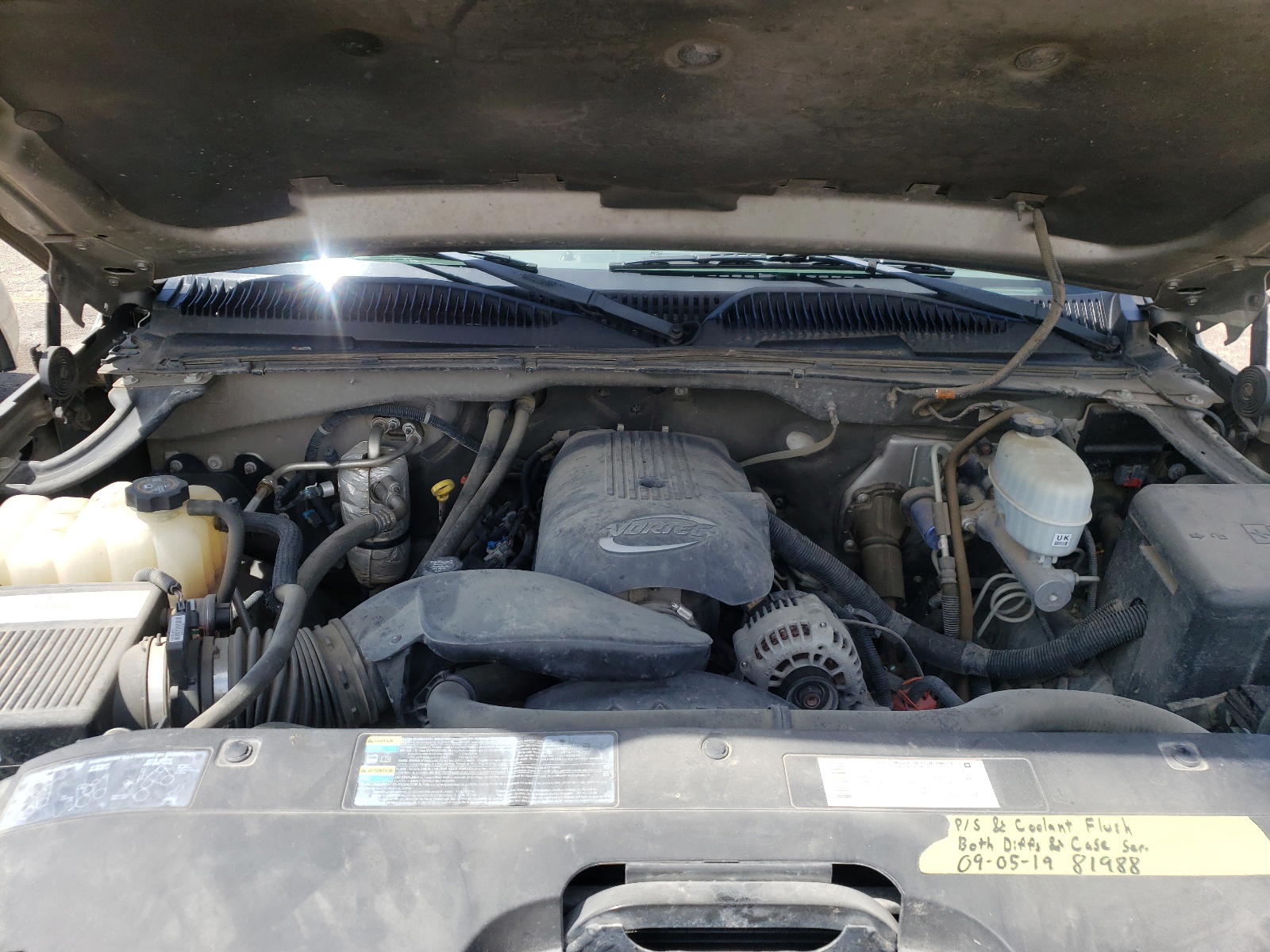 Photo 7 from auction – 2003 CHEVROLET SILVERADO with VIN 1GCHK23U23F176217