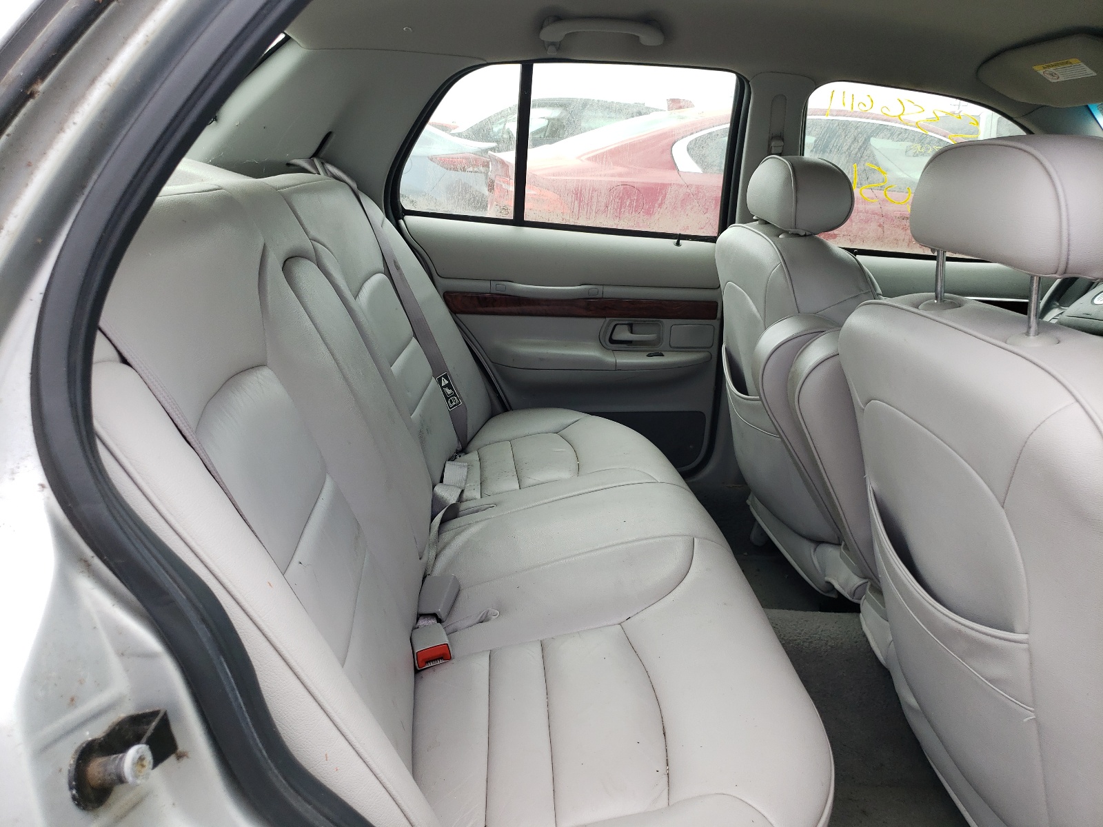 Photo 6 from auction – 2001 MERCURY GRAND MARQ with VIN 2MEFM74W01X692915