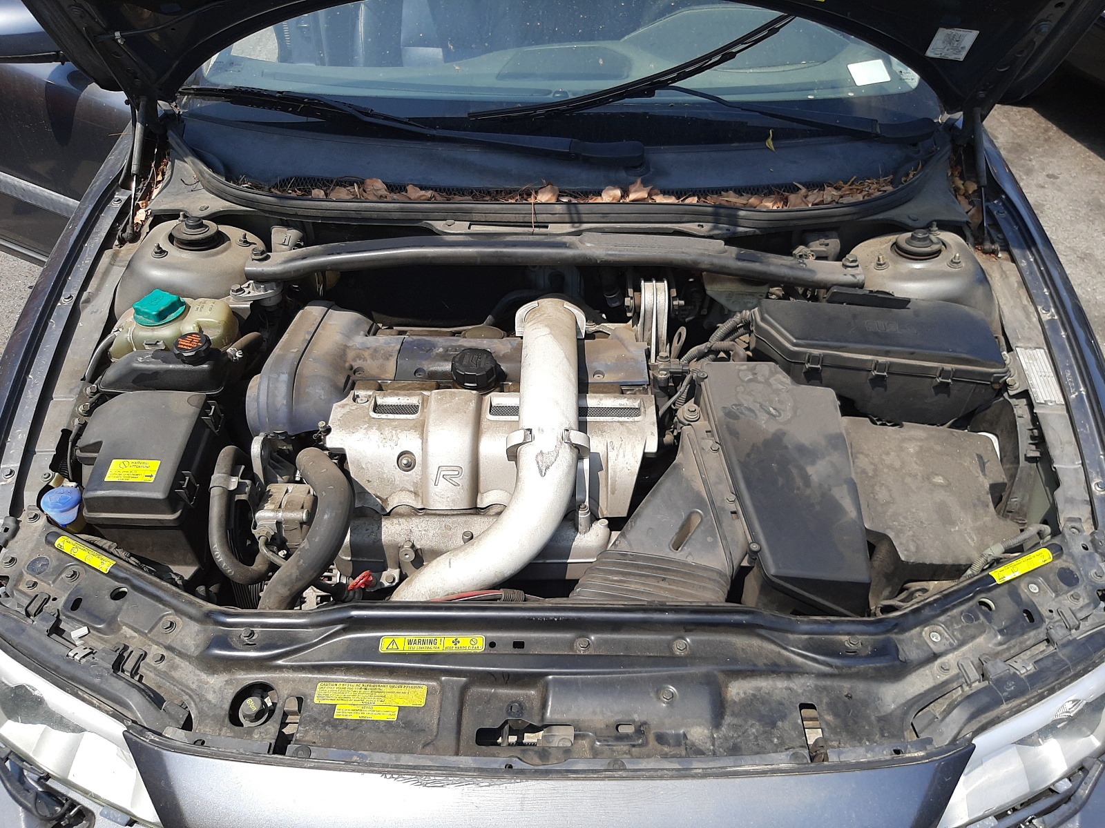 Photo 7 from auction – 2004 VOLVO S60 R with VIN YV1RH52Y342386238