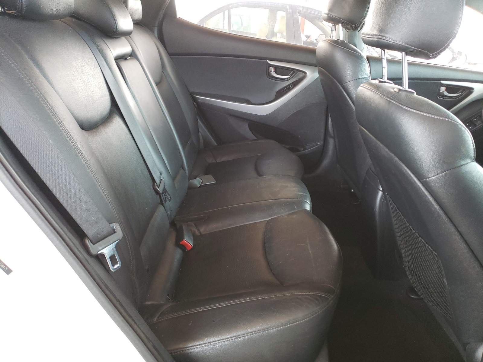 Photo 6 from auction – 2012 HYUNDAI ELANTRA GL with VIN 5NPDH4AE7CH138475