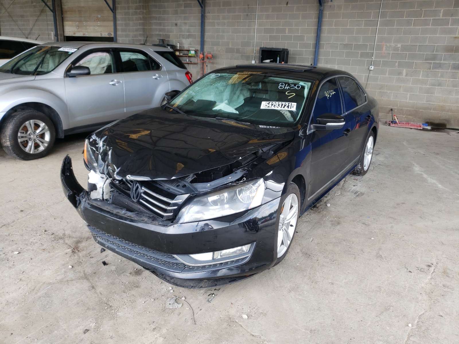 Photo 2 from auction – 2015 VOLKSWAGEN PASSAT SE with VIN 1VWBS7A35FC078430