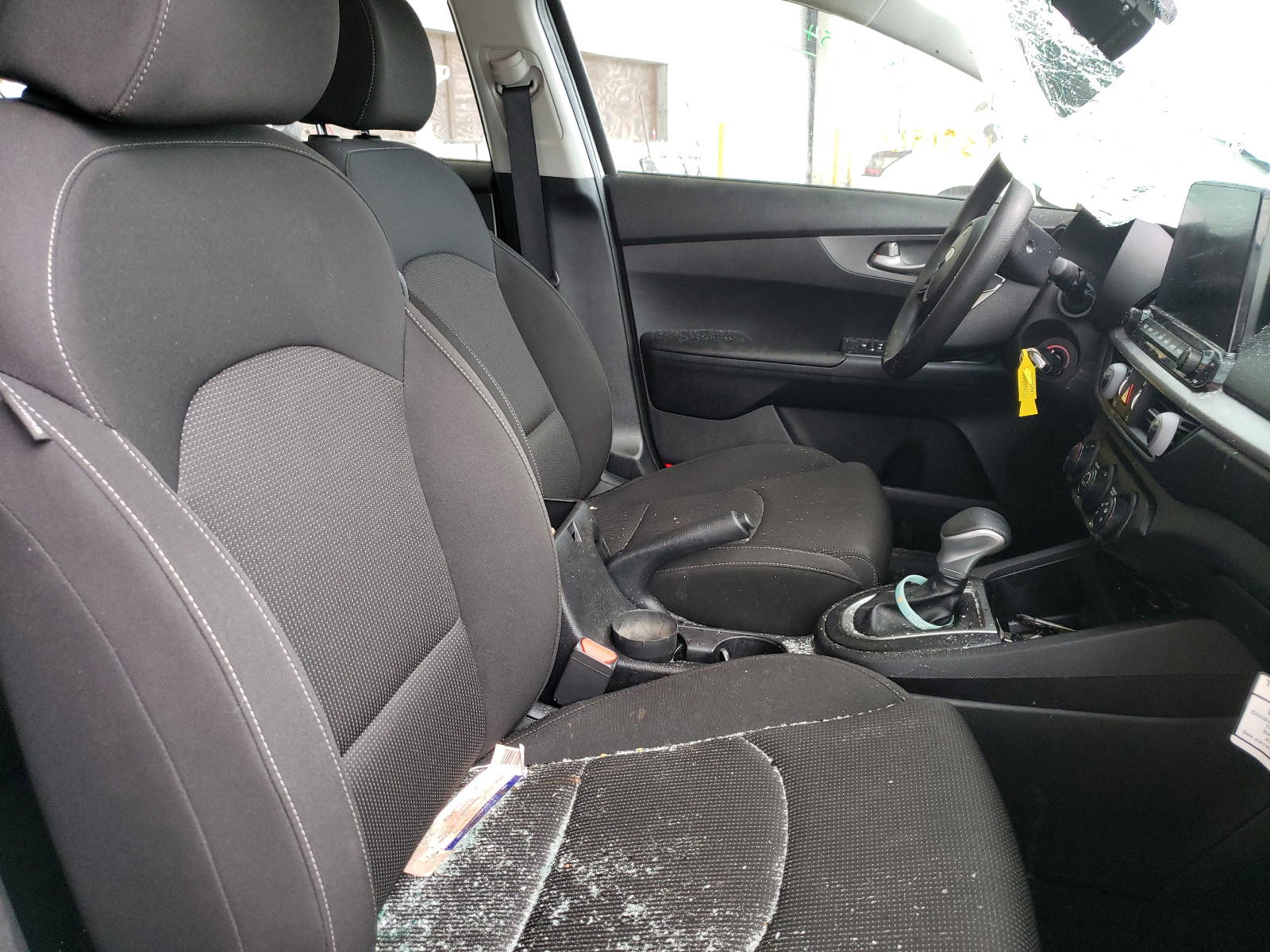 Photo 5 from auction – 2020 KIA FORTE FE with VIN 3KPF24AD2LE212858