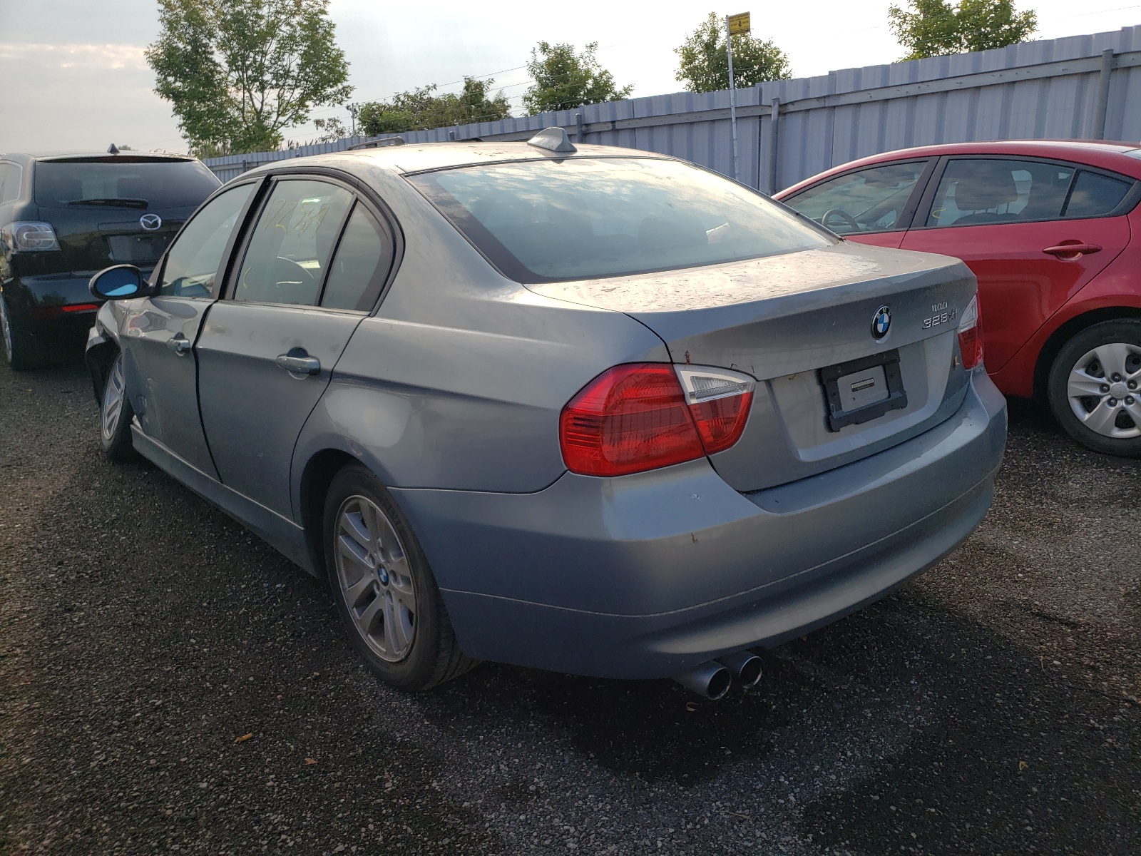Photo 3 from auction – 2007 BMW 328 XI with VIN WBAVC93537K031473