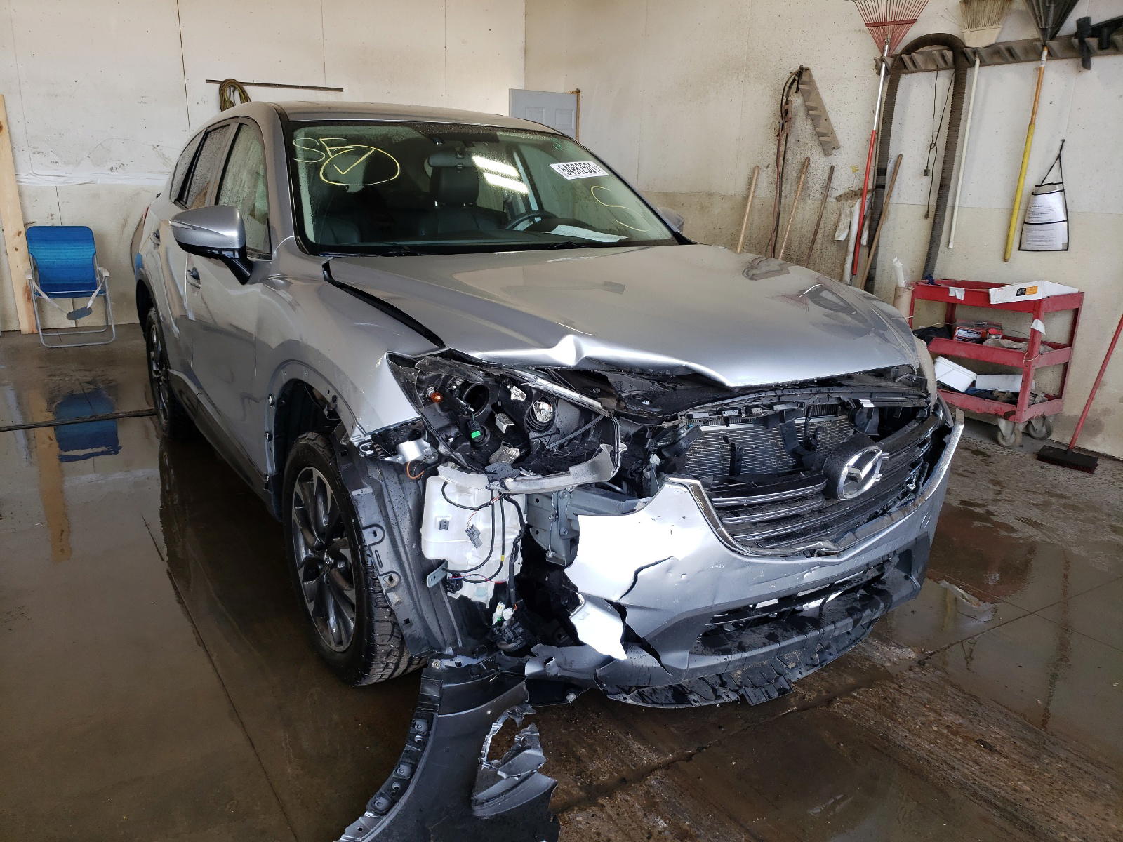 MAZDA CX-5 2016 with VIN JM3KE4DY2G0824195 - Photo from auction