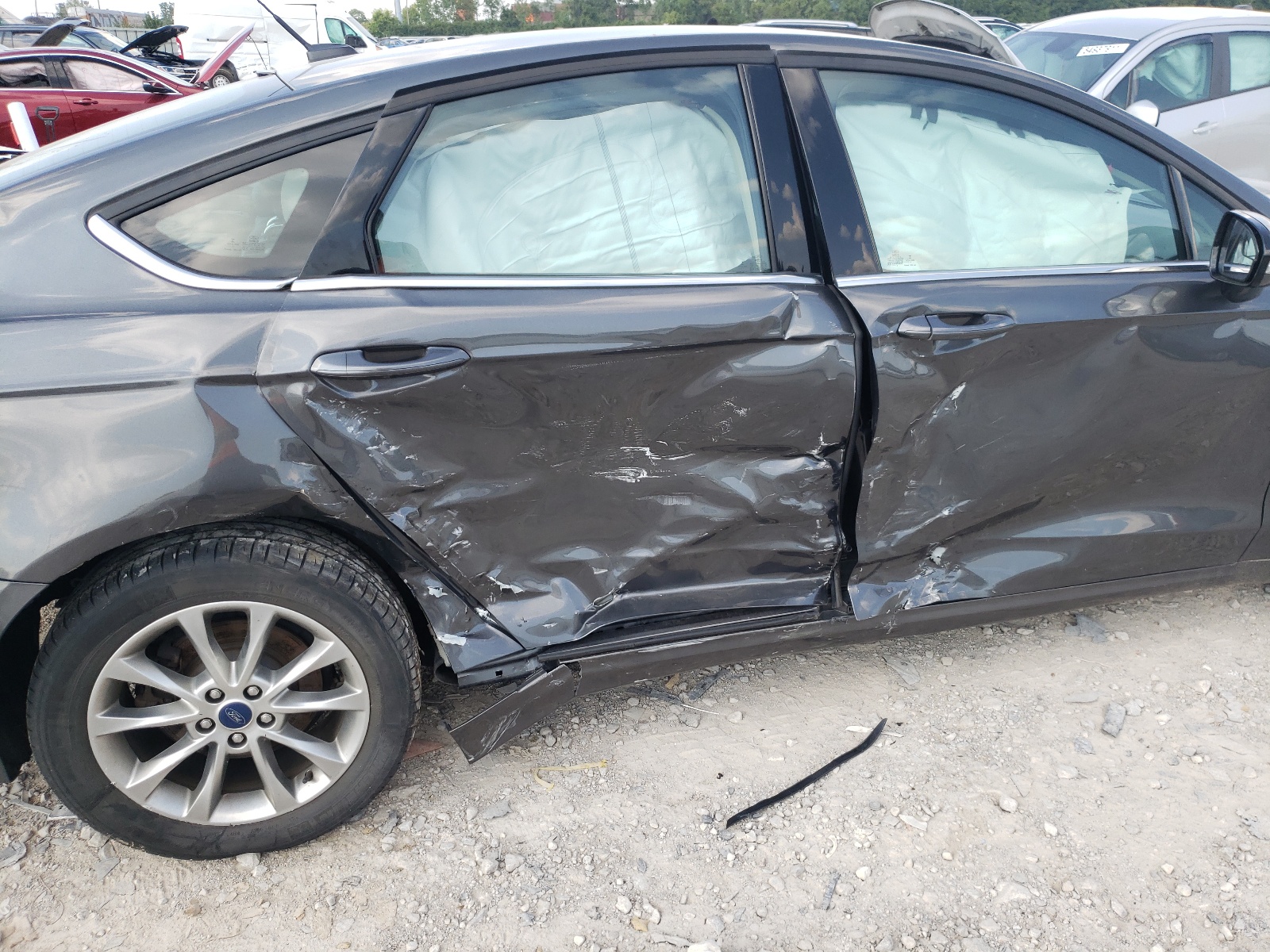 Photo 20 from auction – 2017 FORD FUSION SE with VIN 3FA6P0HD7HR320186