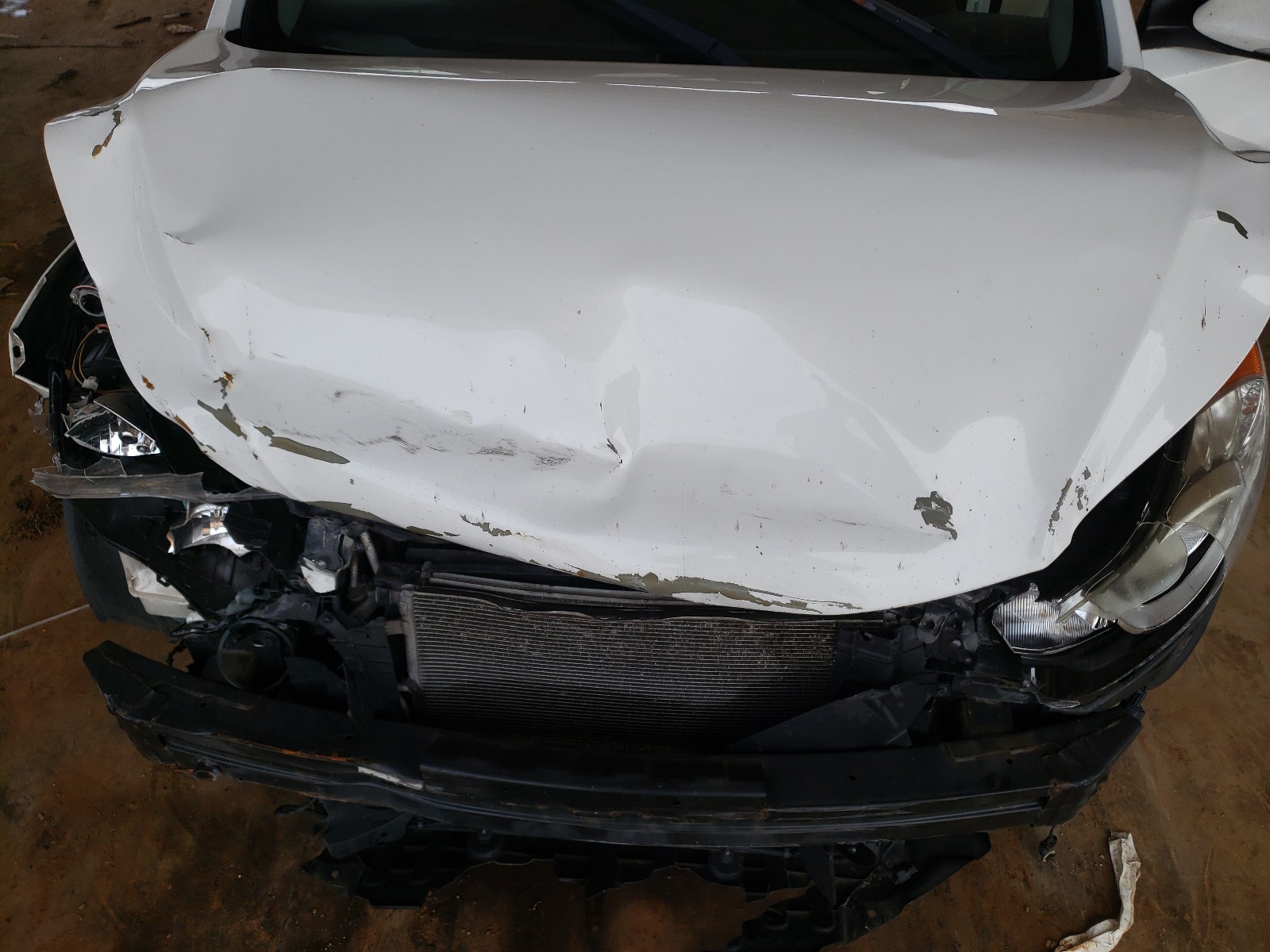 Photo 7 from auction – 2012 HYUNDAI ELANTRA GL with VIN 5NPDH4AE7CH138475