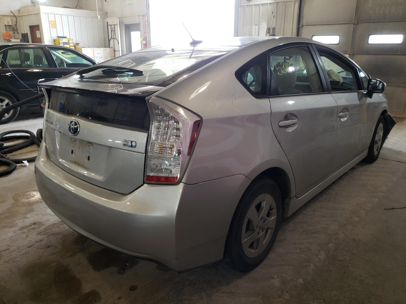 Photo 4 from auction – 2010 TOYOTA PRIUS with VIN JTDKN3DU1A0061691
