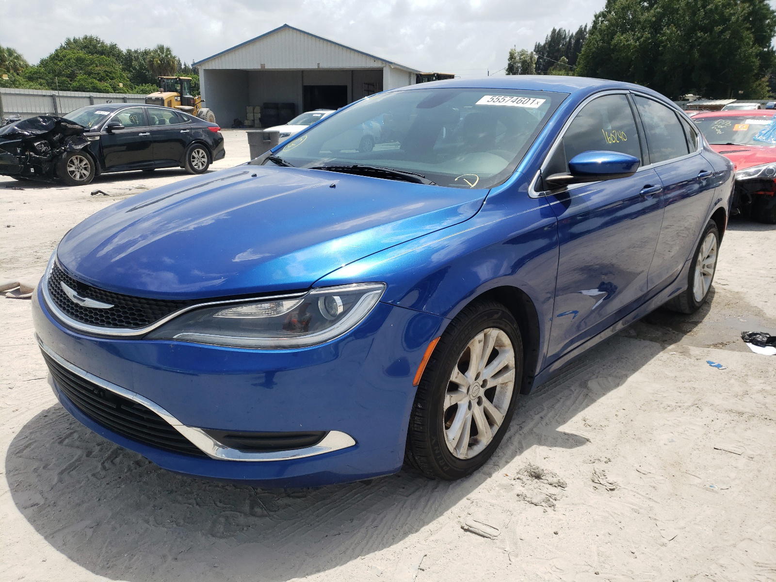 Photo 2 from auction – 2016 CHRYSLER 200 LIMITE with VIN 1C3CCCABXGN117267