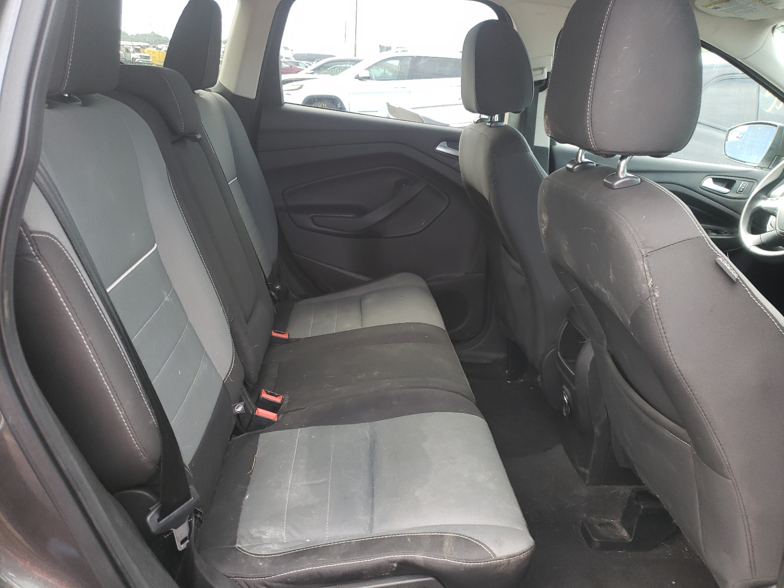 Photo 6 from auction – 2015 FORD ESCAPE SE with VIN 1FMCU0GXXFUA75404