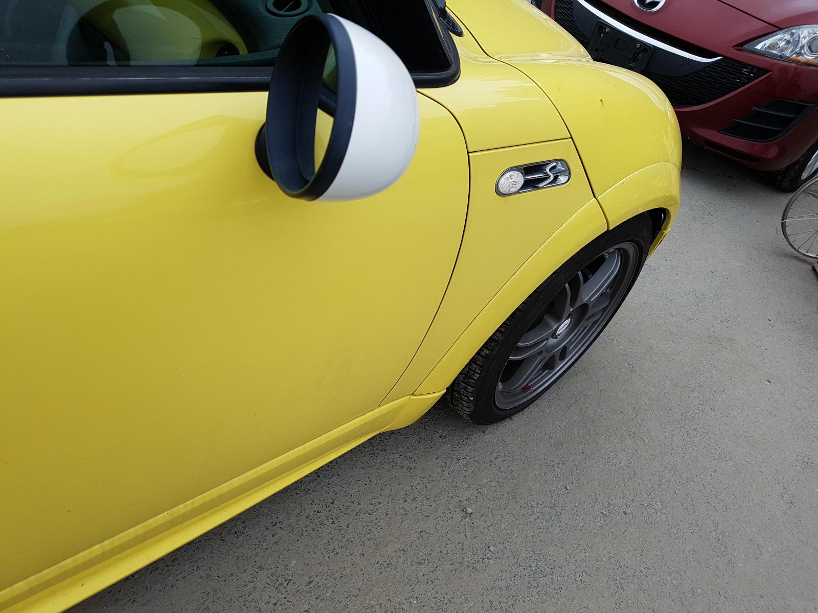 Photo 9 from auction – 2005 MINI COOPER with VIN WMWRE335X5TD99040