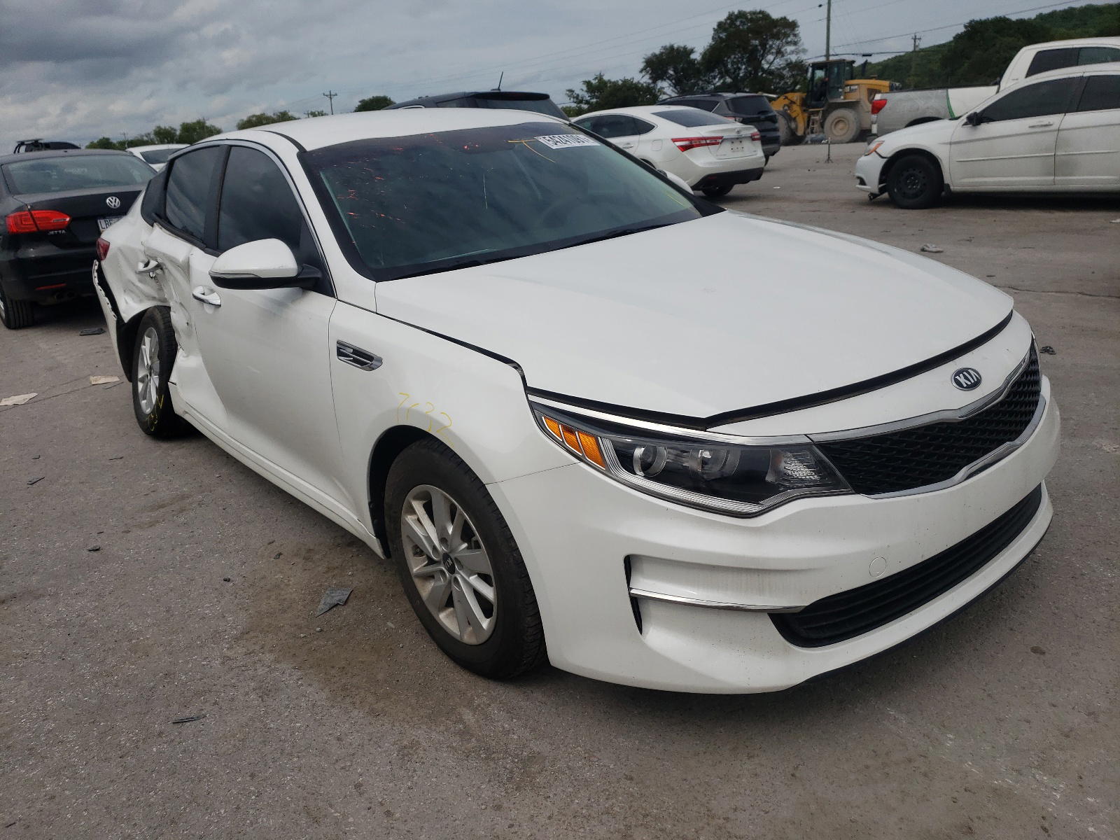 KIA OPTIMA LX 2017 with VIN KNAGT4L34H5162745 - Photo from auction