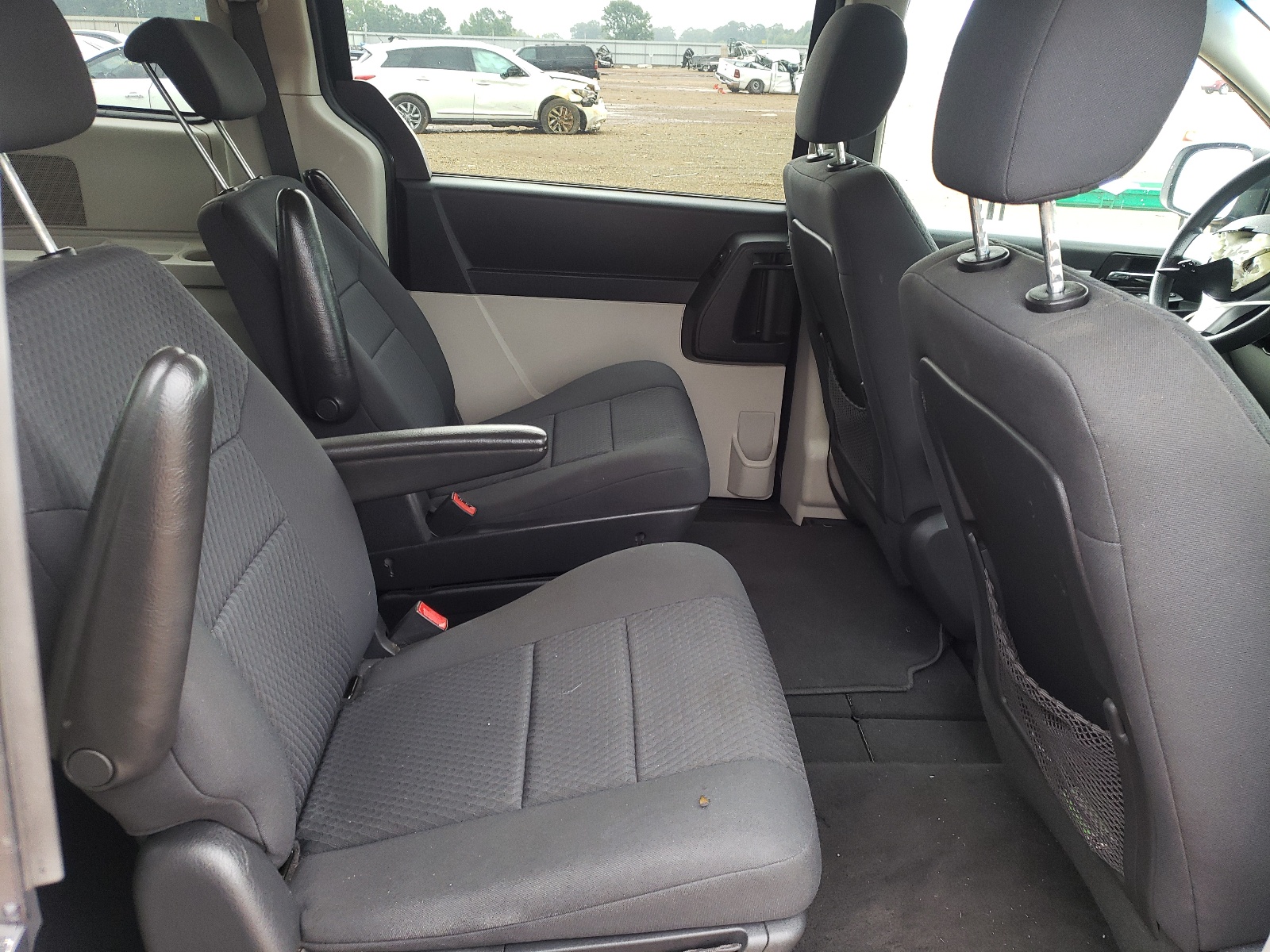 Фото 6 с аукциона – 2010 DODGE GRAND CARA с VIN 2D4RN4DE9AR158515