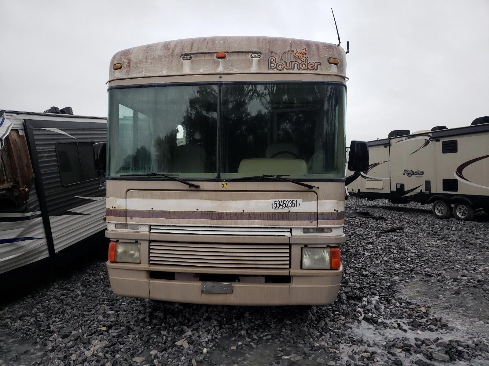 Photo 10 from auction – 1997 FLEE BOUNDER with VIN 3FCMF53G4VJA25169