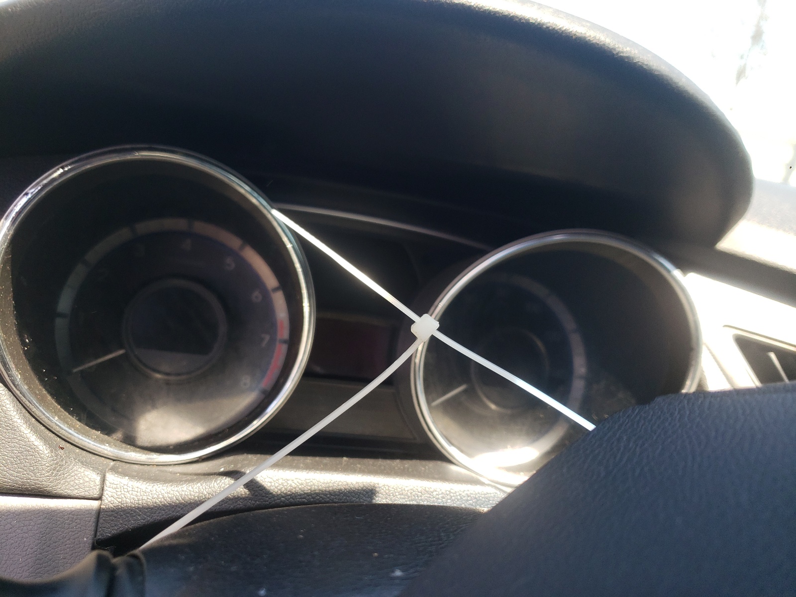 Photo 8 from auction – 2013 HYUNDAI SONATA GLS with VIN 5NPEB4ACXDH803701
