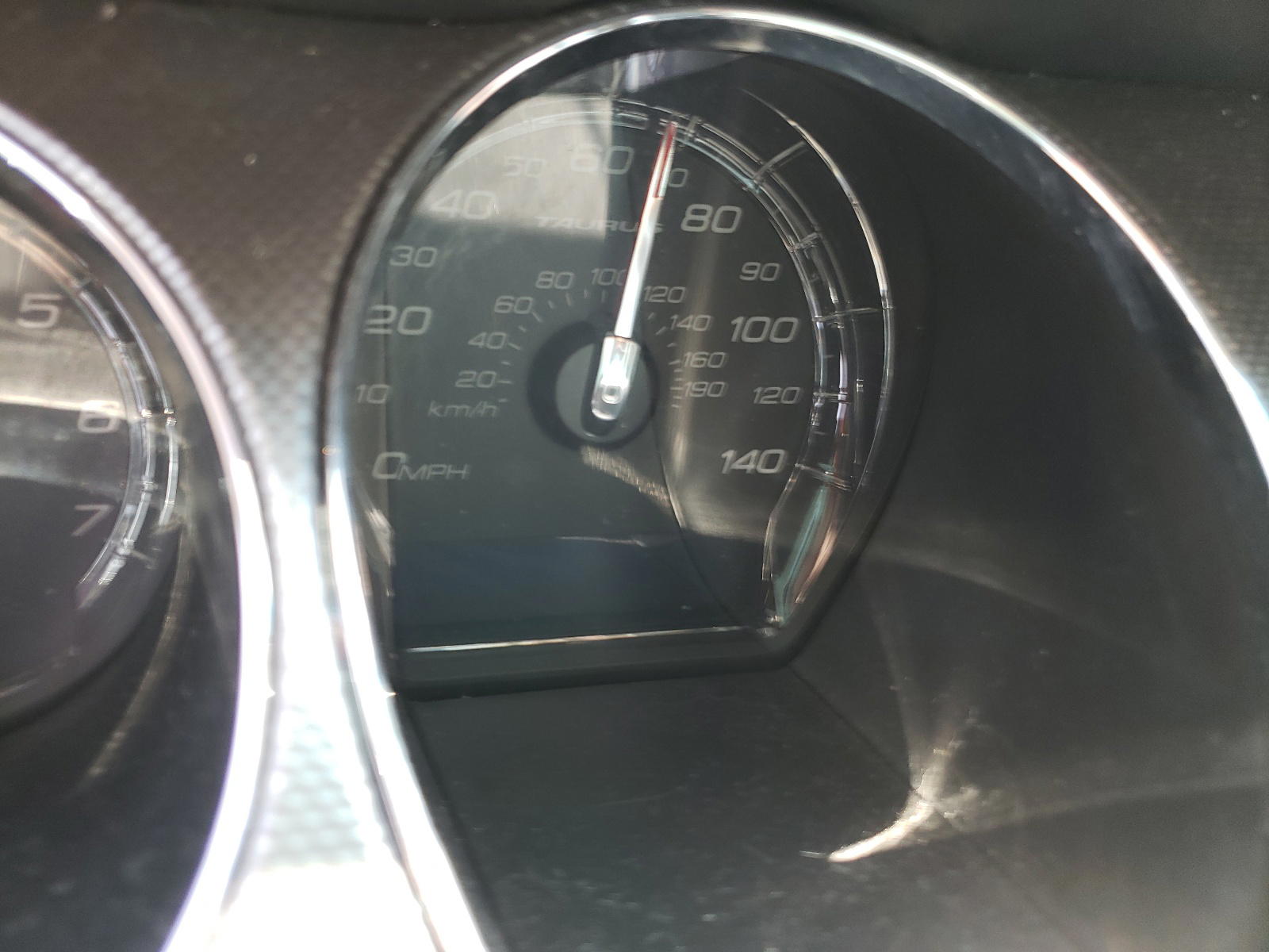 Photo 8 from auction – 2010 FORD TAURUS SEL with VIN 1FAHP2EW5AG125484