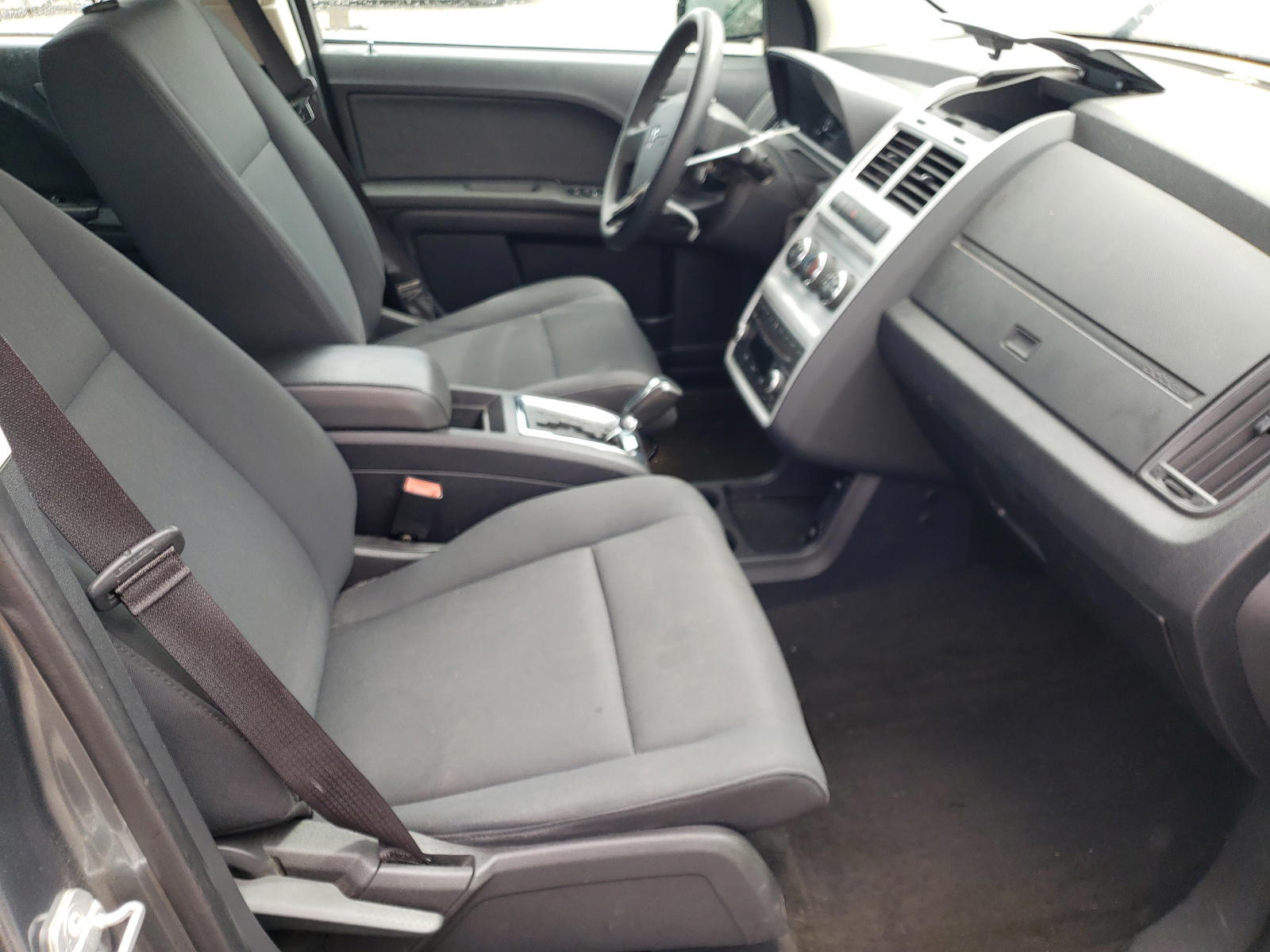 Photo 5 from auction – 2010 DODGE JOURNEY SE with VIN 3D4PG4FB9AT165398