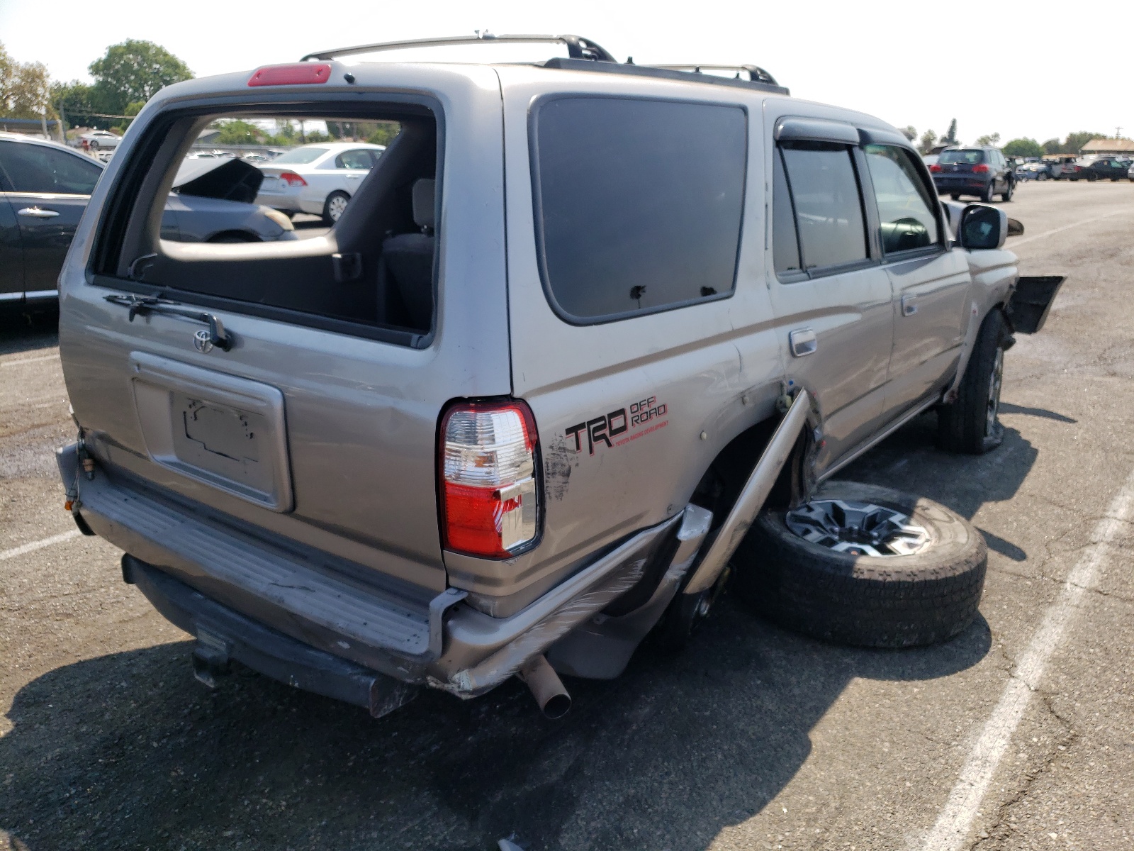 Zdjęcie 4 z aukcji – 2002 TOYOTA 4RUNNER SR z VIN JT3GN86R220257186